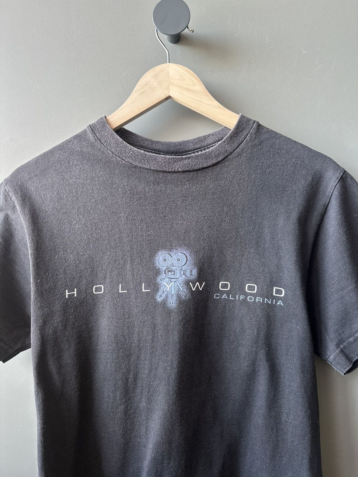 Vintage Hollywood California Movie Studio Logo Tee Size S Size US S / EU 44-46 / 1 - 2 Thumbnail