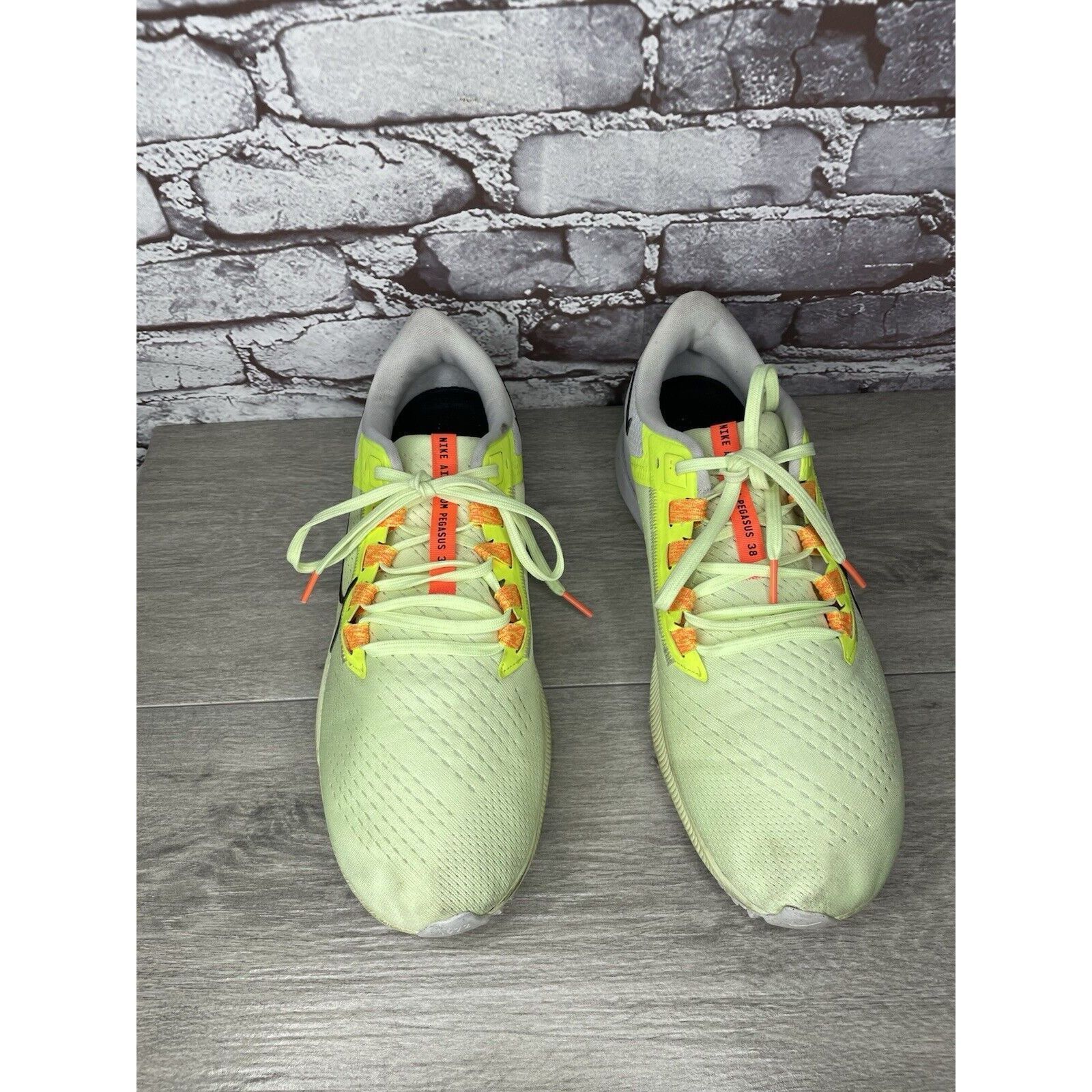 Nike Nike Air Zoom Pegasus 38 Barely Volt Running Shoes Men 11.5M Size US 11.5 / EU 44-45 - 18 Thumbnail