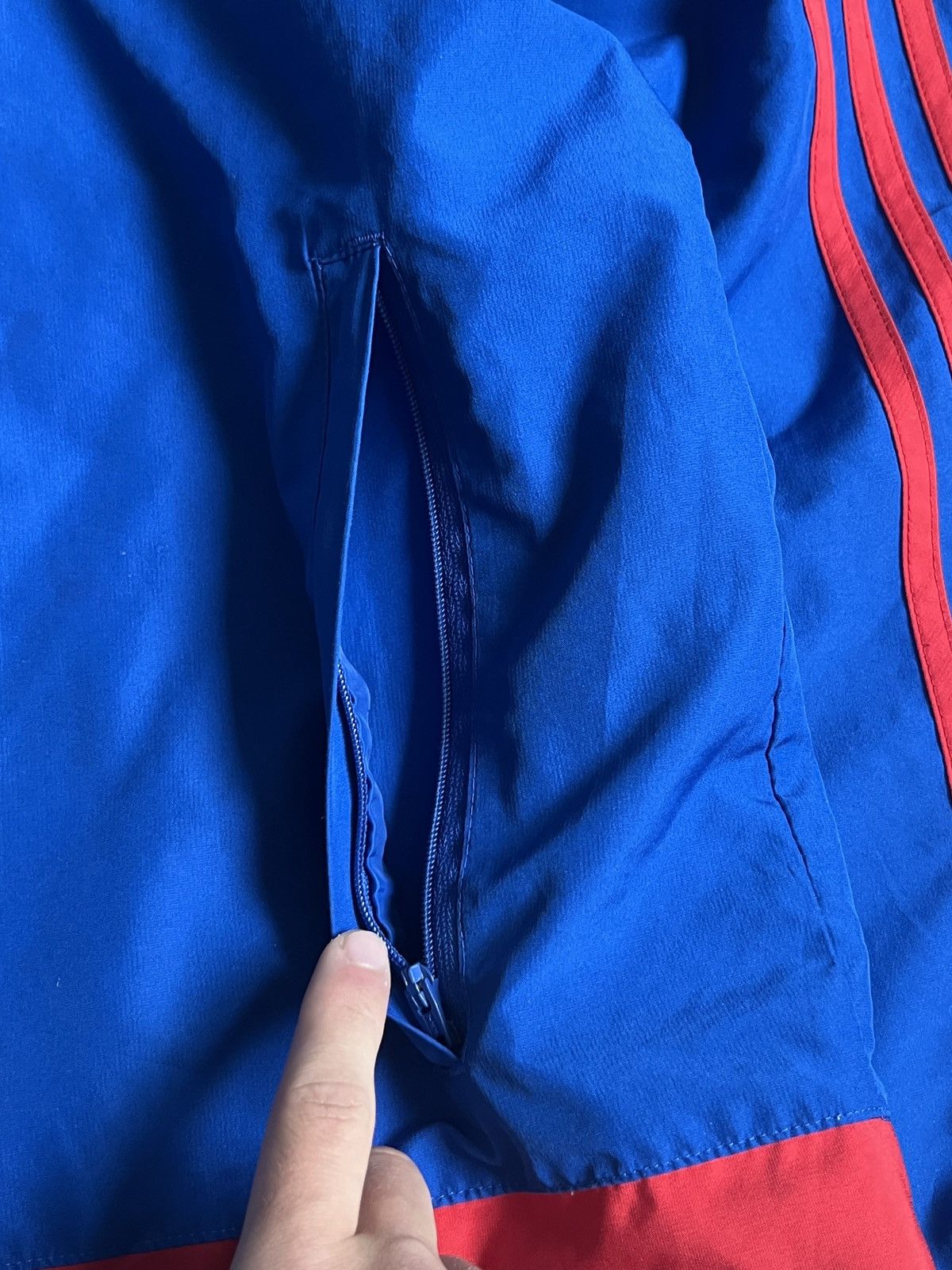 Vintage Vintage Adidas 2015 Manchester United Jacket Size US L / EU 52-54 / 3 - 7 Thumbnail