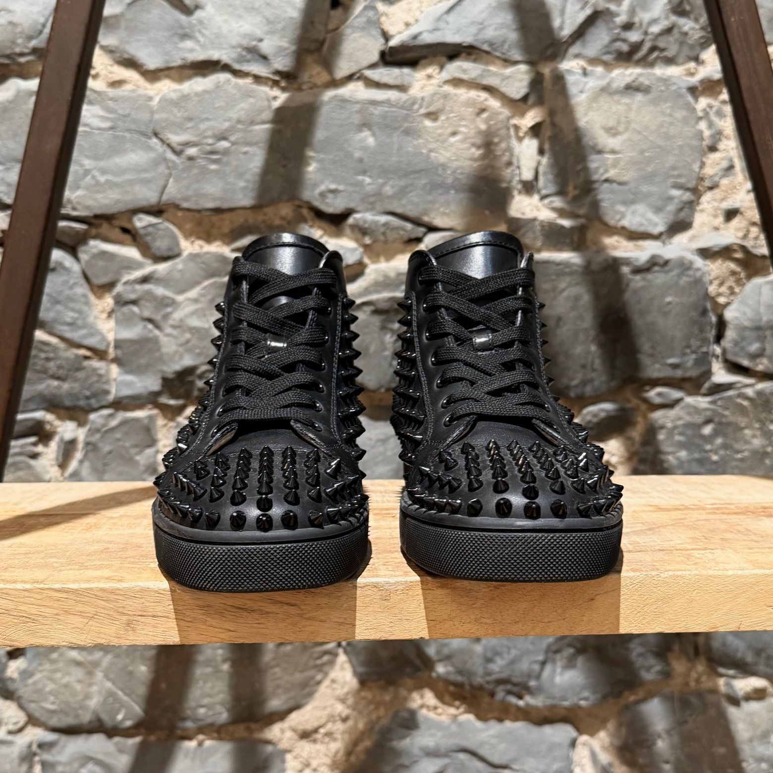 Christian Louboutin Christian Louboutin Black Leather Louis Spikes Sneakers Size US 8 / EU 41 - 2 Thumbnail