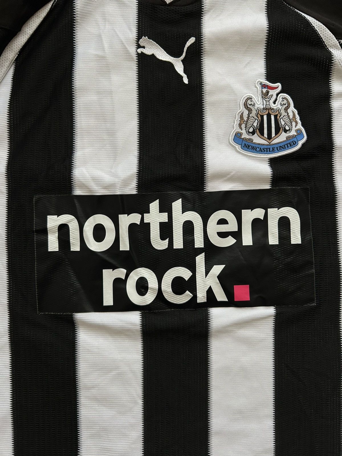 Puma × Vintage Vintage Puma Newcastle United 2010 2011 Home Soccer Jersey Size US M / EU 48-50 / 2 - 11 Thumbnail