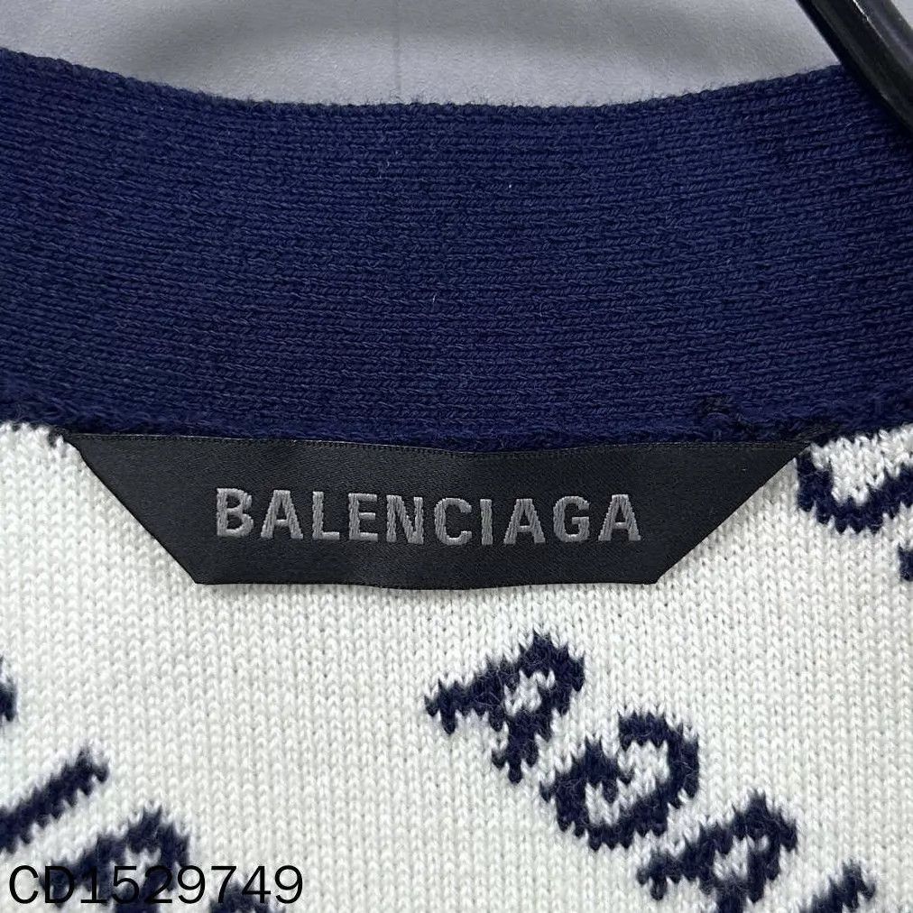 Balenciaga Balenciaga All-Over Logo Cardigan Size 2 Size US M / EU 48-50 / 2 - 7 Thumbnail
