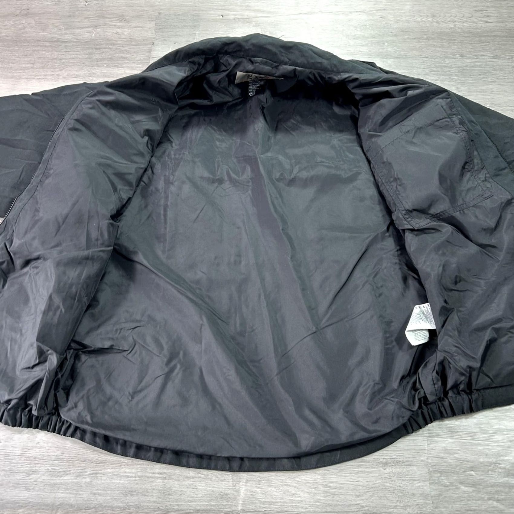 Vintage 5.11 Tactical Response Jacket Mens M Black Full Zip Windbreaker 48016-019 Jacket Mens Black Windbreaker Casual Travel Workwear Hiking Military Size US M / EU 48-50 / 2 - 3 Thumbnail