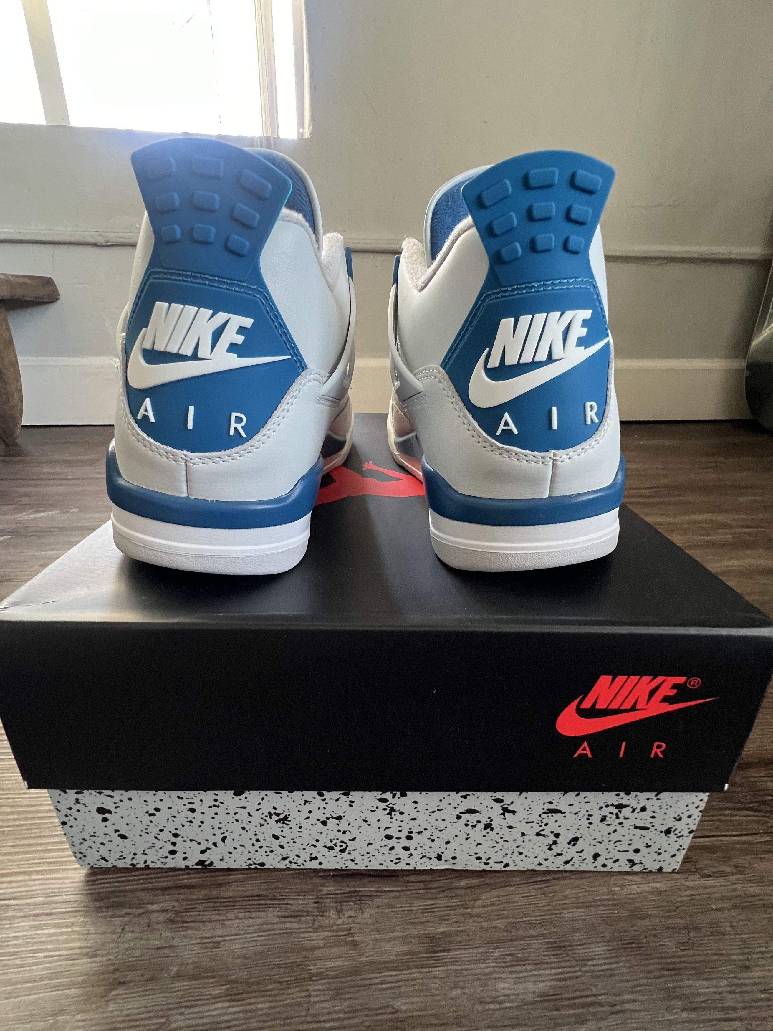 Jordan Brand Nike Air Jordan 4 Retro - Military Blue Size US 9.5 / EU 42-43 - 5 Thumbnail