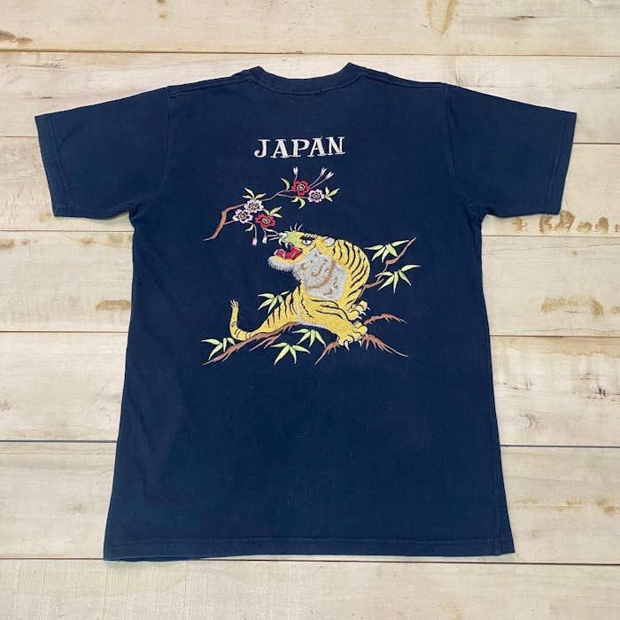 Japanese Brand B125. SUN FADED KATAKURI JAPAN SUKARJAN TIGER EMBROIDERY TEE Size US M / EU 48-50 / 2 - 1 Thumbnail