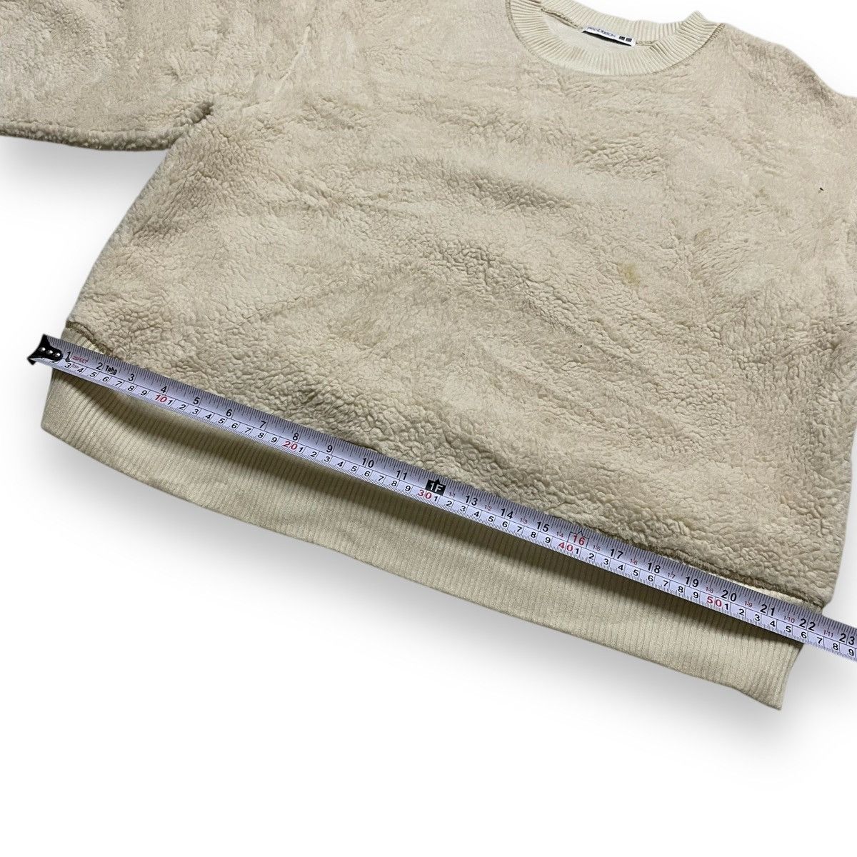JW Anderson × Uniqlo Jwandwrson Fleece Sweatshirt Beige Colour Size US L / EU 52-54 / 3 - 7 Thumbnail