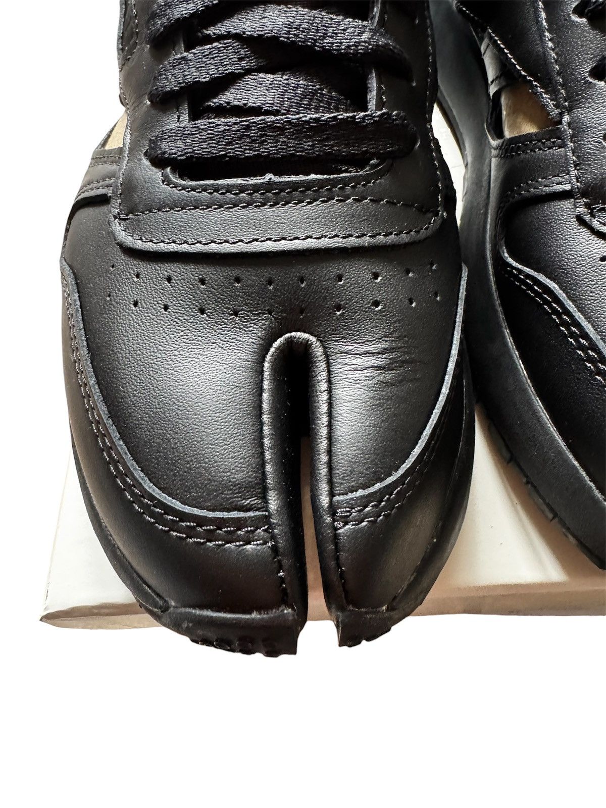 Maison Margiela Maison margiela x reebok tabi sneakers Size US 8 / EU 41 - 2 Thumbnail
