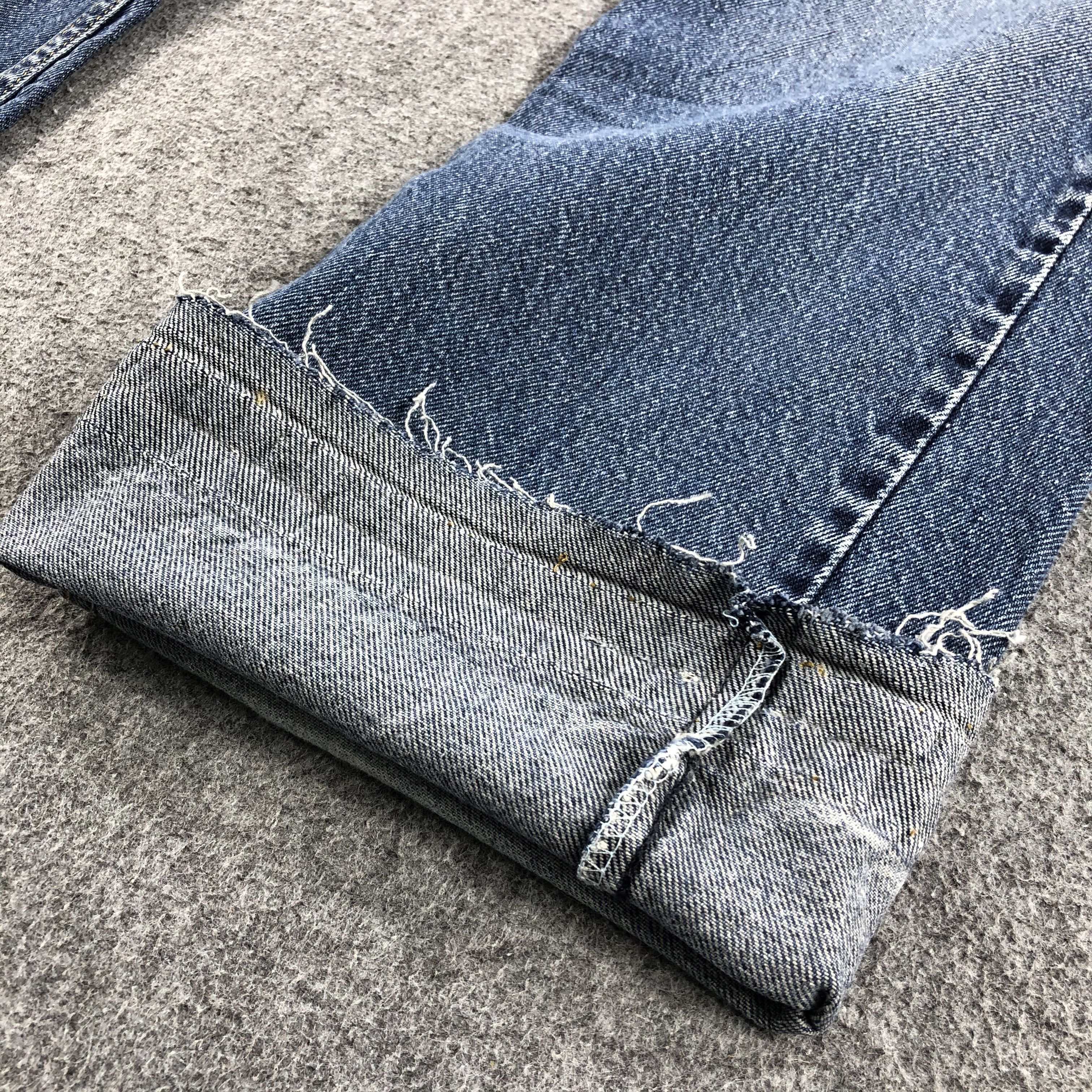 Levi's Vintage Levis 514 Jeans Blue Distressed Hem KJ519 Size US 36 / EU 52 - 7 Thumbnail