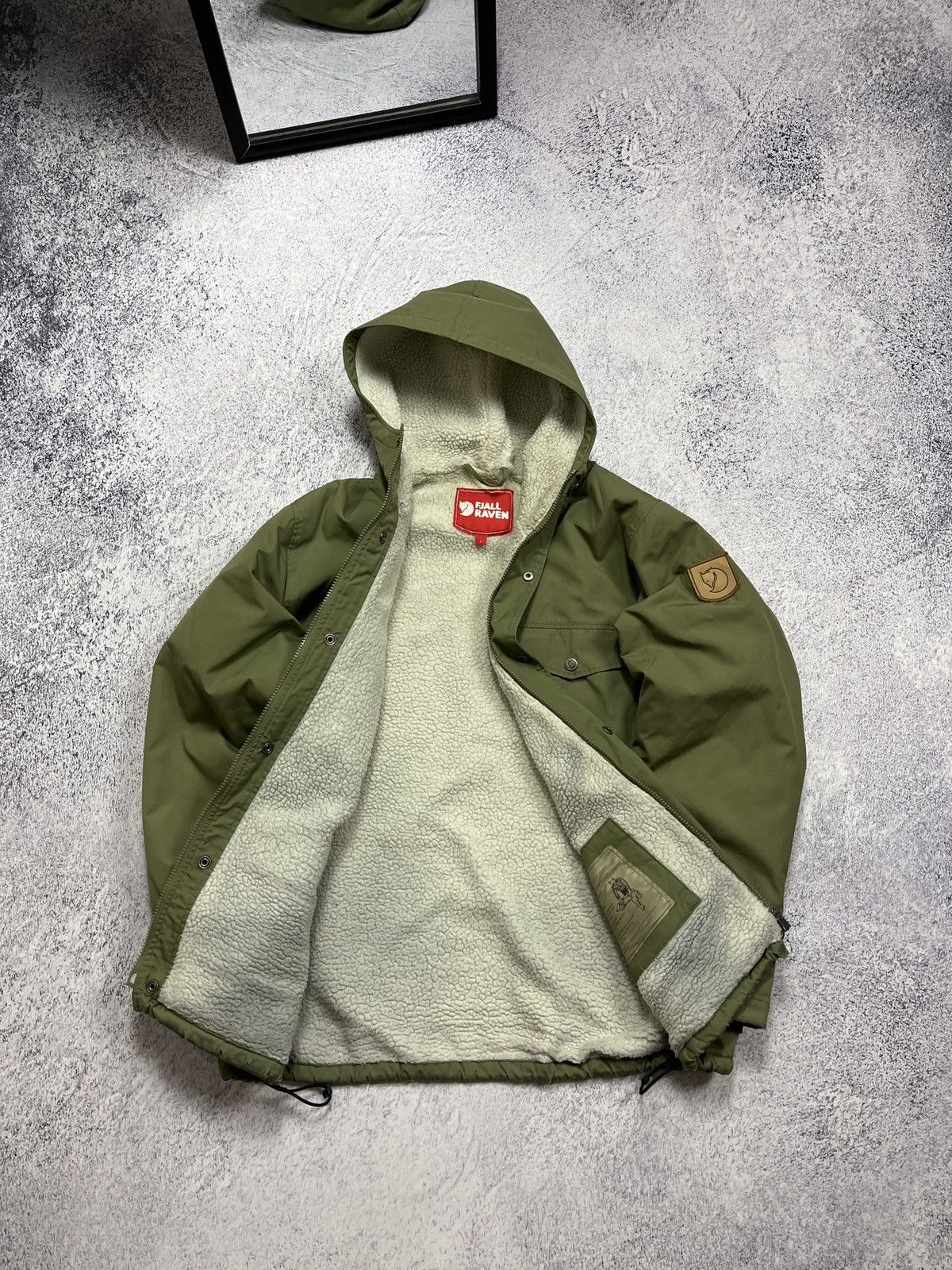 Fjallraven Fjallraven G-1000 Greenland Winter Wax Jacket Sherpa Size US M / EU 48-50 / 2 - 6 Thumbnail