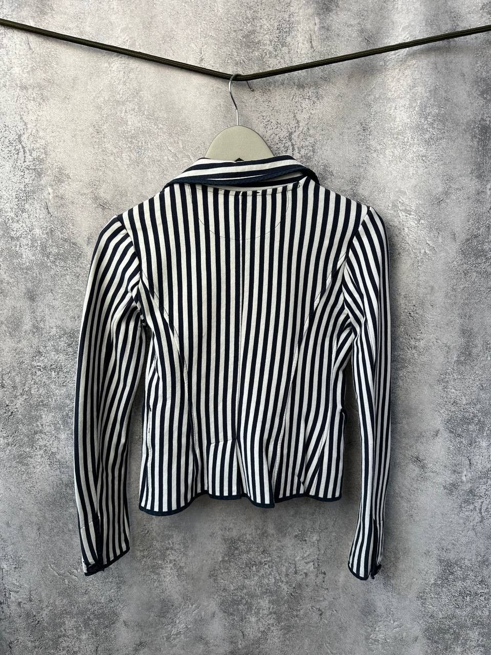 Designer × Weekend Max Mara Weekend Max Mara Striped Blazer Jacket Japan "W" Patch Size S / US 4 / IT 40 - 3 Thumbnail