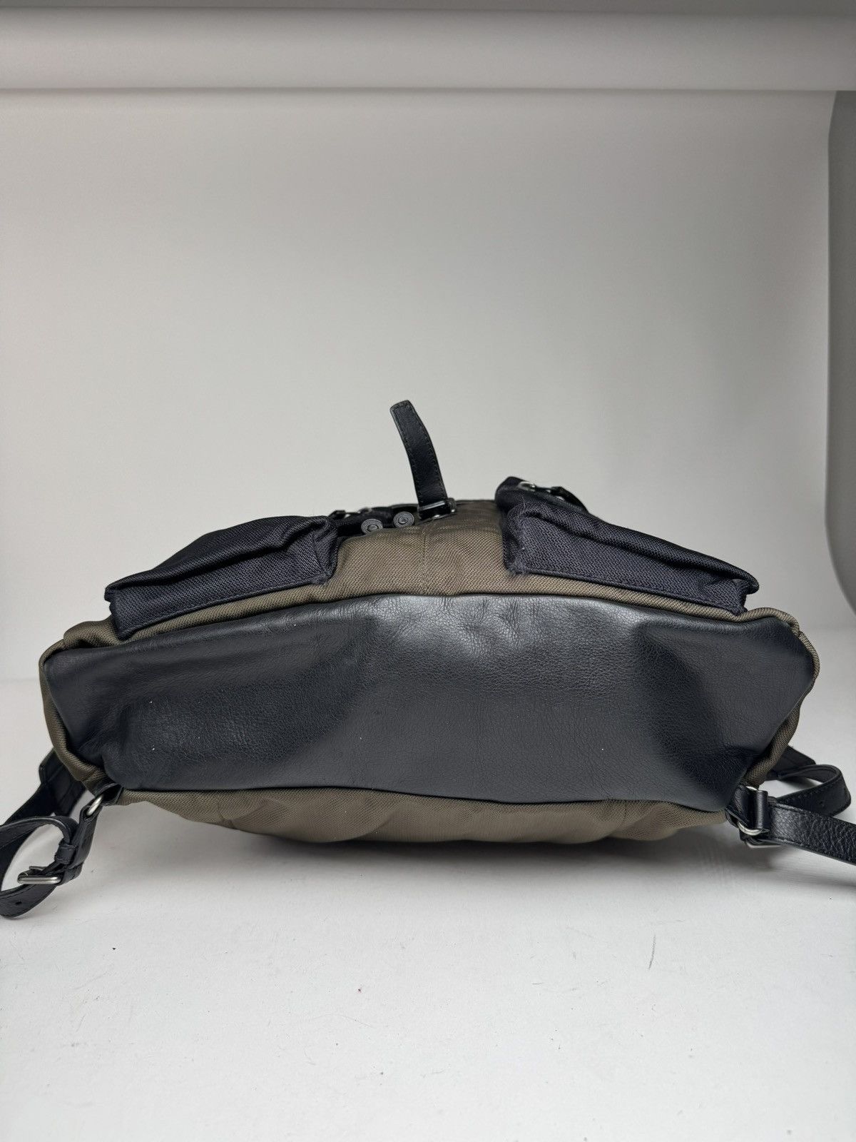 Balenciaga Vintage Balenciaga City Backpack Khaki Navy Size ONE SIZE - 10 Thumbnail