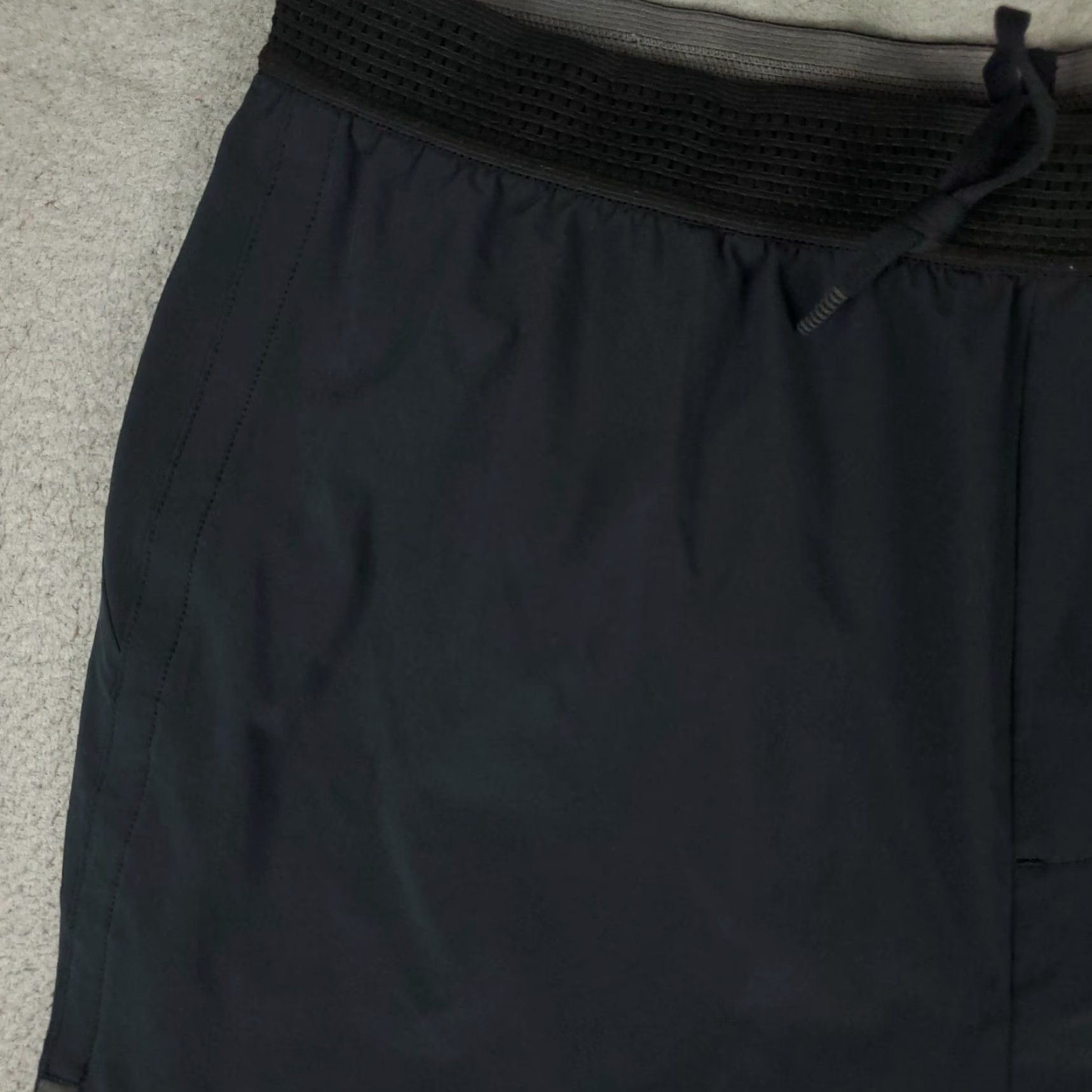Rhone Rhone Mens Large Black Linerless Active Training Shorts Lace Tie Stretch Size US 33 - 2 Thumbnail