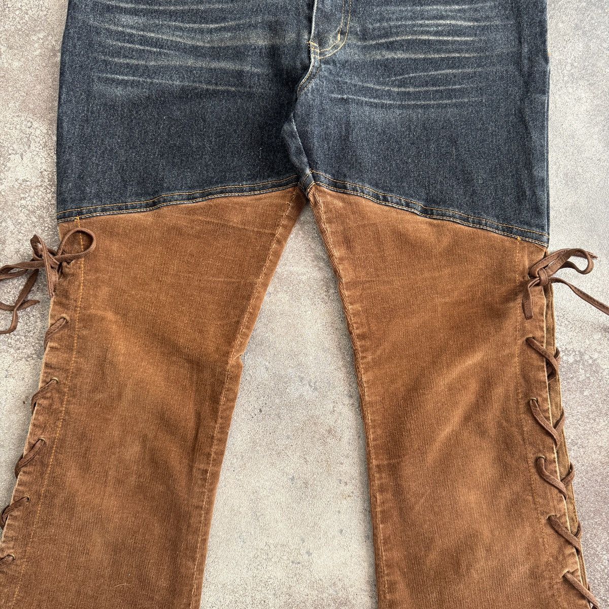 If Six Was Nine Avant-Garde Two-Tone Corduroy Hybrid Flare Lace Up Pants Size 27" / US 4 / IT 40 - 7 Thumbnail