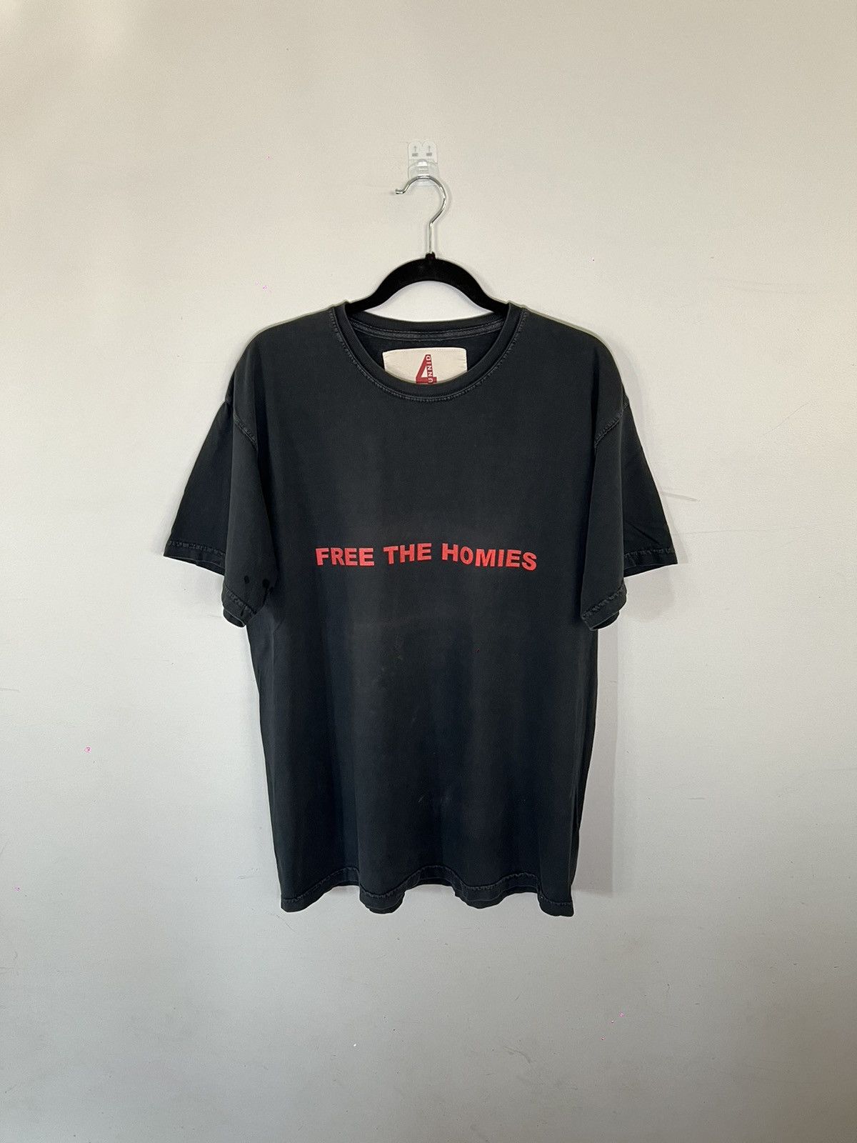 4HUNNID 4Hunnid Kut & Sew Free The Homies Tee Size US L / EU 52-54 / 3 - 1 Thumbnail