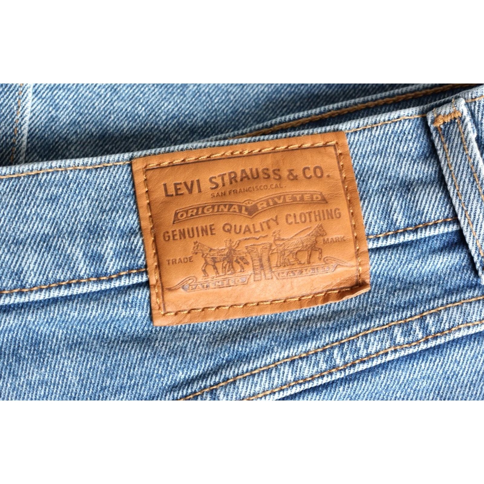 Levi's VINTAGE LEVI’S PREMIUM Big E Button Thru Mom Denim Skirt Women 30 Blue Midi Skirt Womens Size 30" / US 8 / IT 44 - 3 Thumbnail