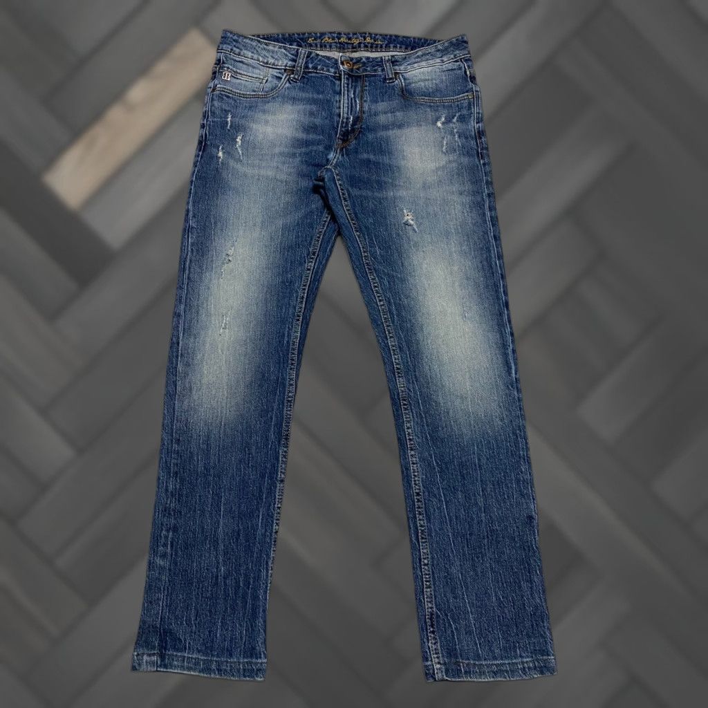 Vintage True Blue Denim Jeans Slim Mens Size 34 Waist 34 Inseam 29 Blue Distressed Stretch Skinny 5-Pocket Design Lightweight Denim Heritage Slim Fit Size US 34 / EU 50 - 1 Thumbnail