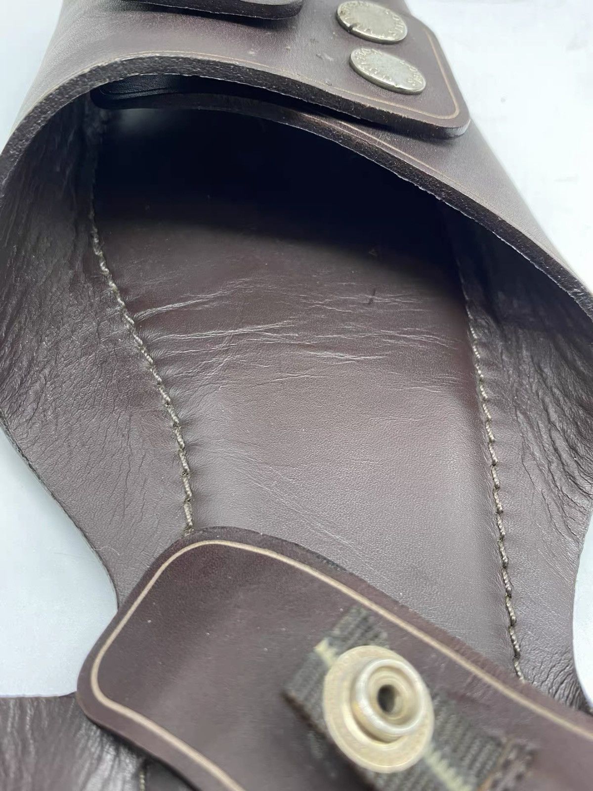 Louis Vuitton Louis Vuitton Brown Leather Serengeti Flat Sandals Size US 7 / EU 40 - 9 Thumbnail