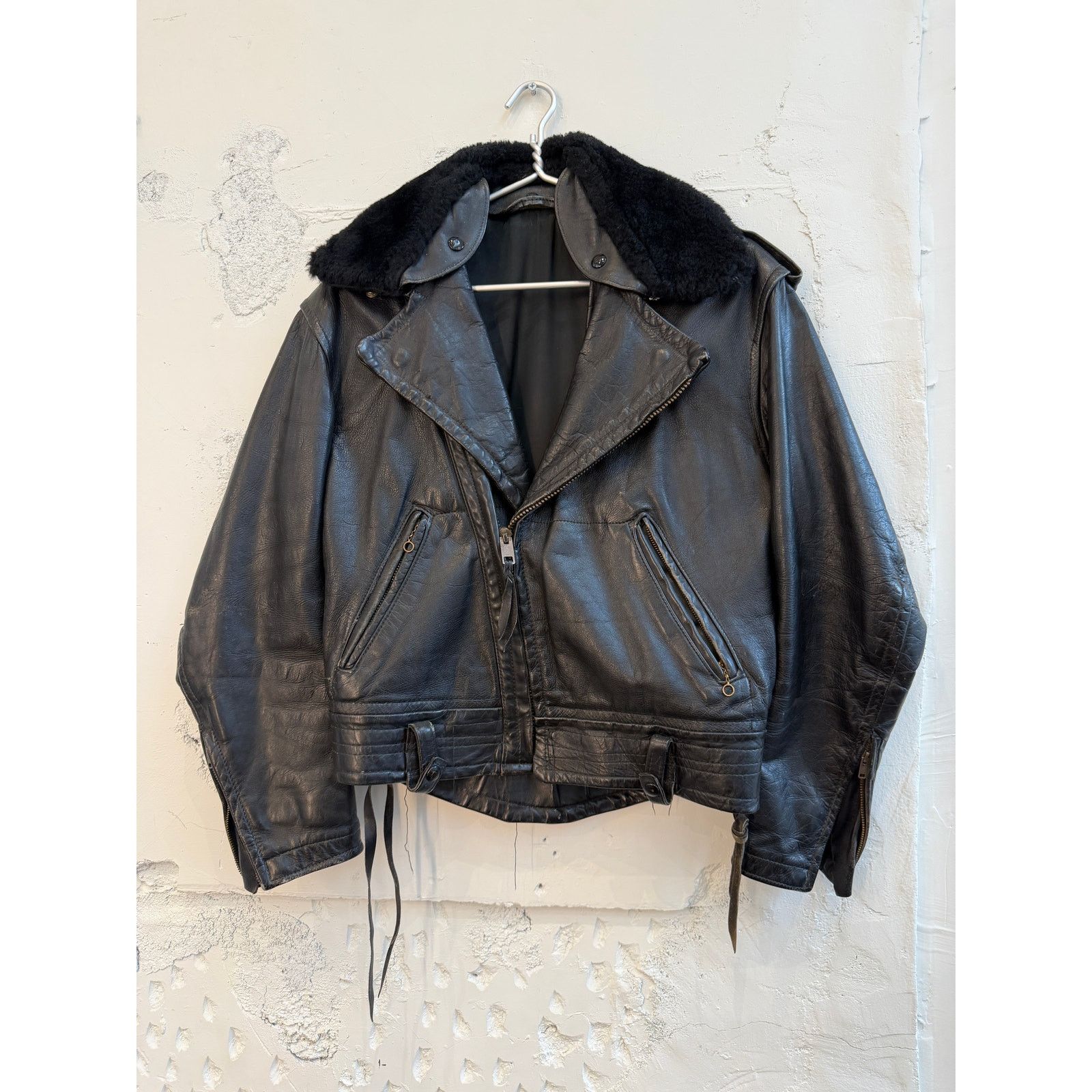 Vintage Vintage Marquis de Suede 60's Fur Collar Police Jacket Size US M / EU 48-50 / 2 - 1 Thumbnail