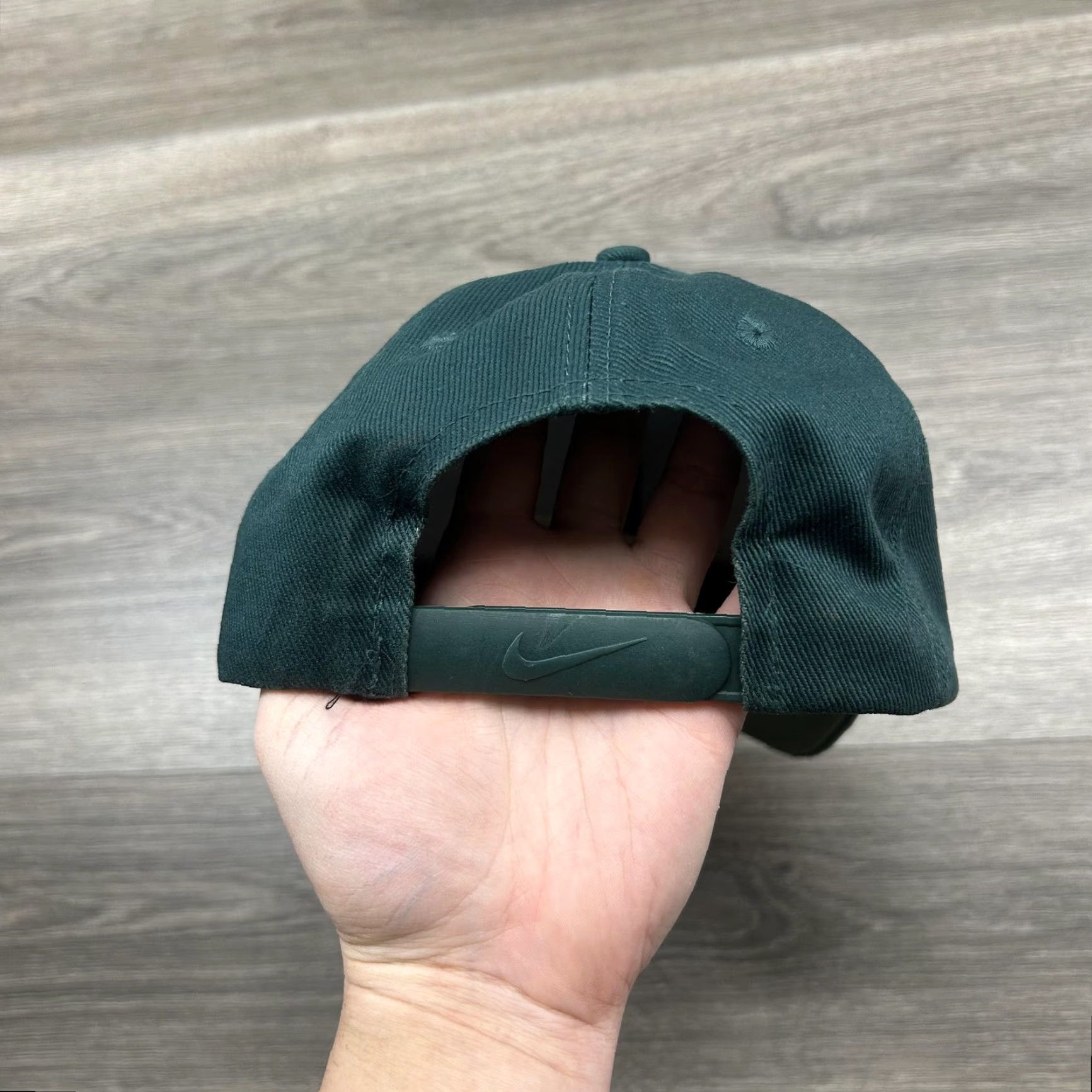Nike VINTAGE Nike Hat Cap Mens S Green Yellow Swoosh Snap Back 90s RARE Baseball Cap Mens Adjustable Twill Cotton Front Swoosh 90s USA Women? Size ONE SIZE - 6 Thumbnail