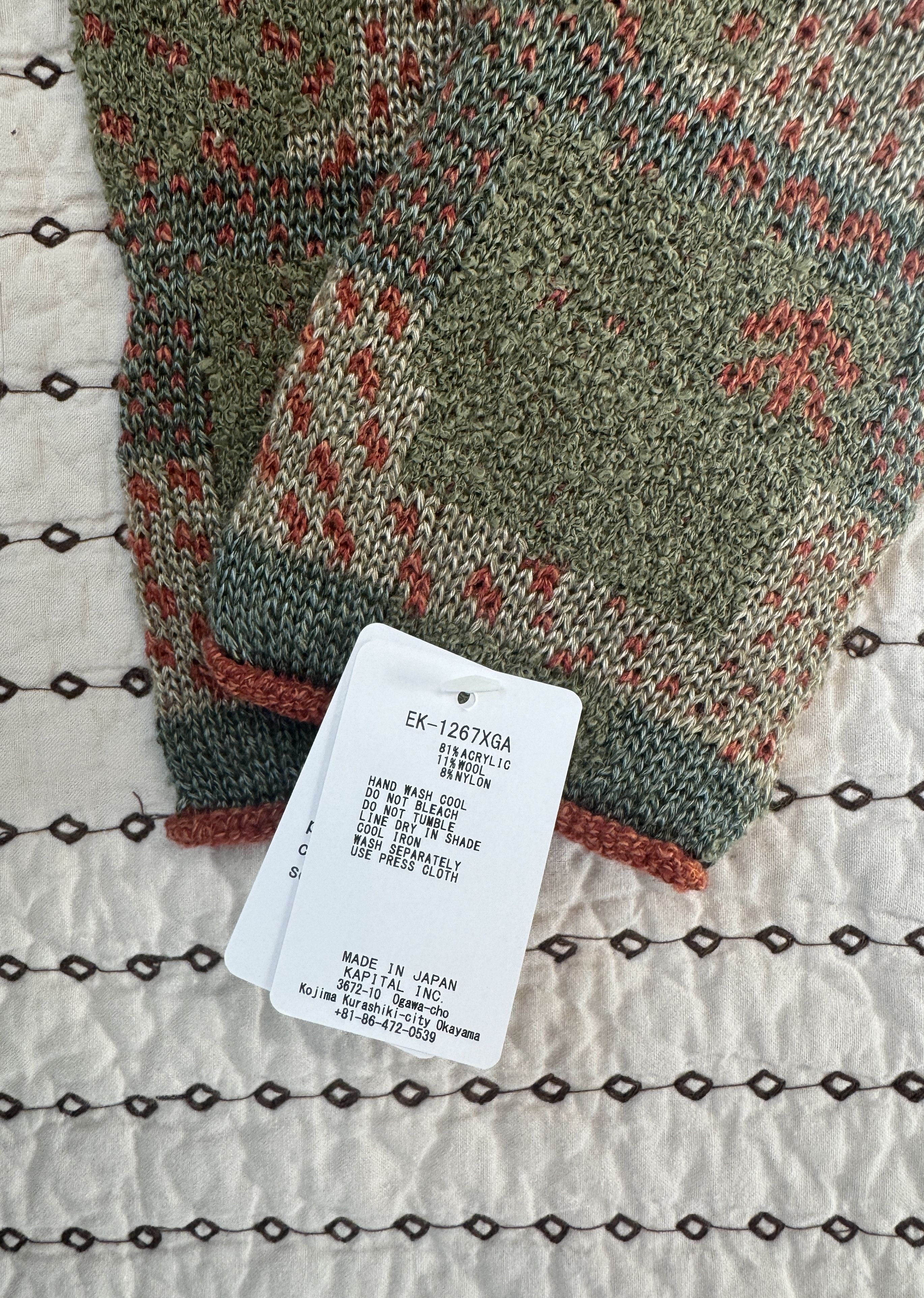 Kapital KAPITAL GABBEH PATCHWORD 2-WAY MITTENS KHAKI OS NEW Size ONE SIZE - 4 Thumbnail