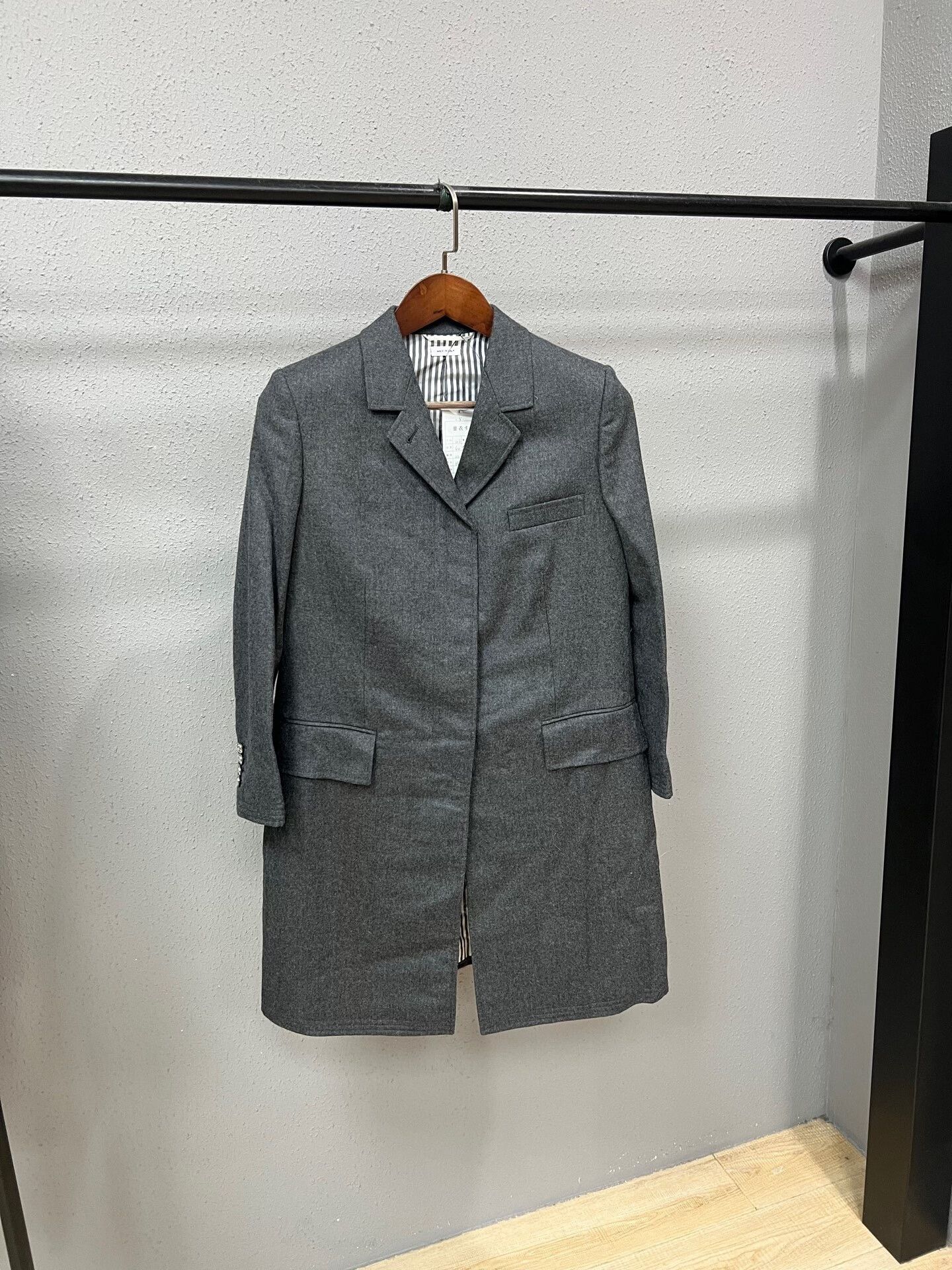 Thom Browne Thom Browne Wool Coat with Silver Anchor Buttons Size US M / EU 48-50 / 2 - 1 Thumbnail