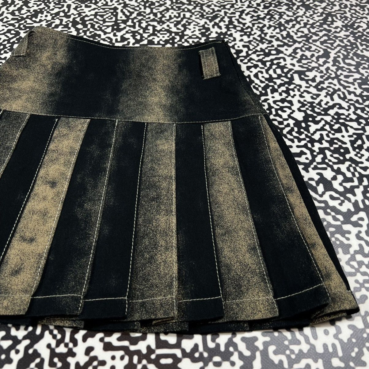 Japanese Brand Vintage Y2K Japanese Style Sexy Retro Wool Flared Mini Skirt Size 26" / US 2 / IT 38 - 11 Thumbnail
