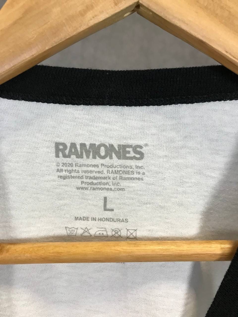 Band Tees Ramones rock band big logo tee Size US L / EU 52-54 / 3 - 4 Thumbnail