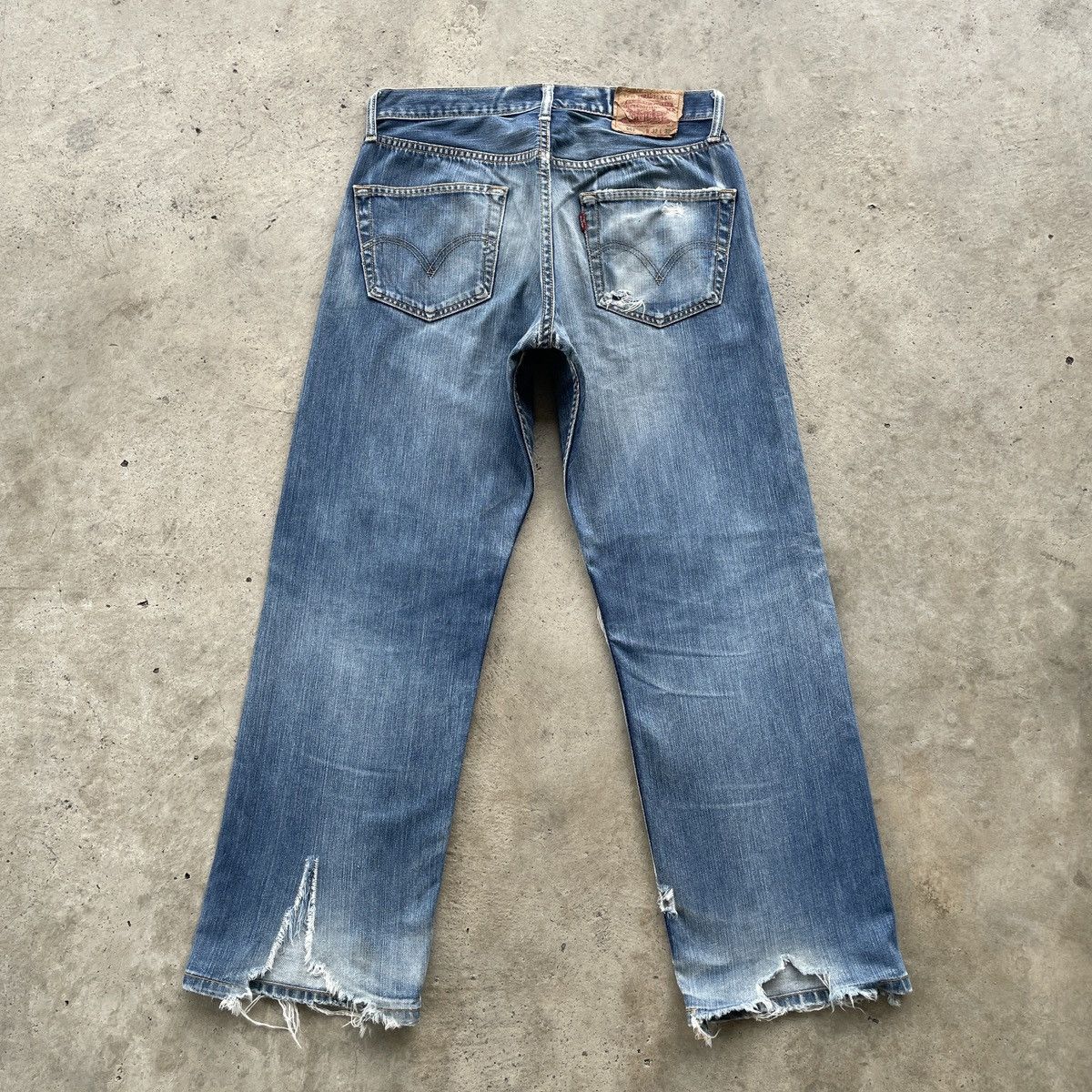 Levi's Levi’s 501 Vintage Distressed Faded Jeans Denim Pants W31 Size US 31 - 15 Thumbnail
