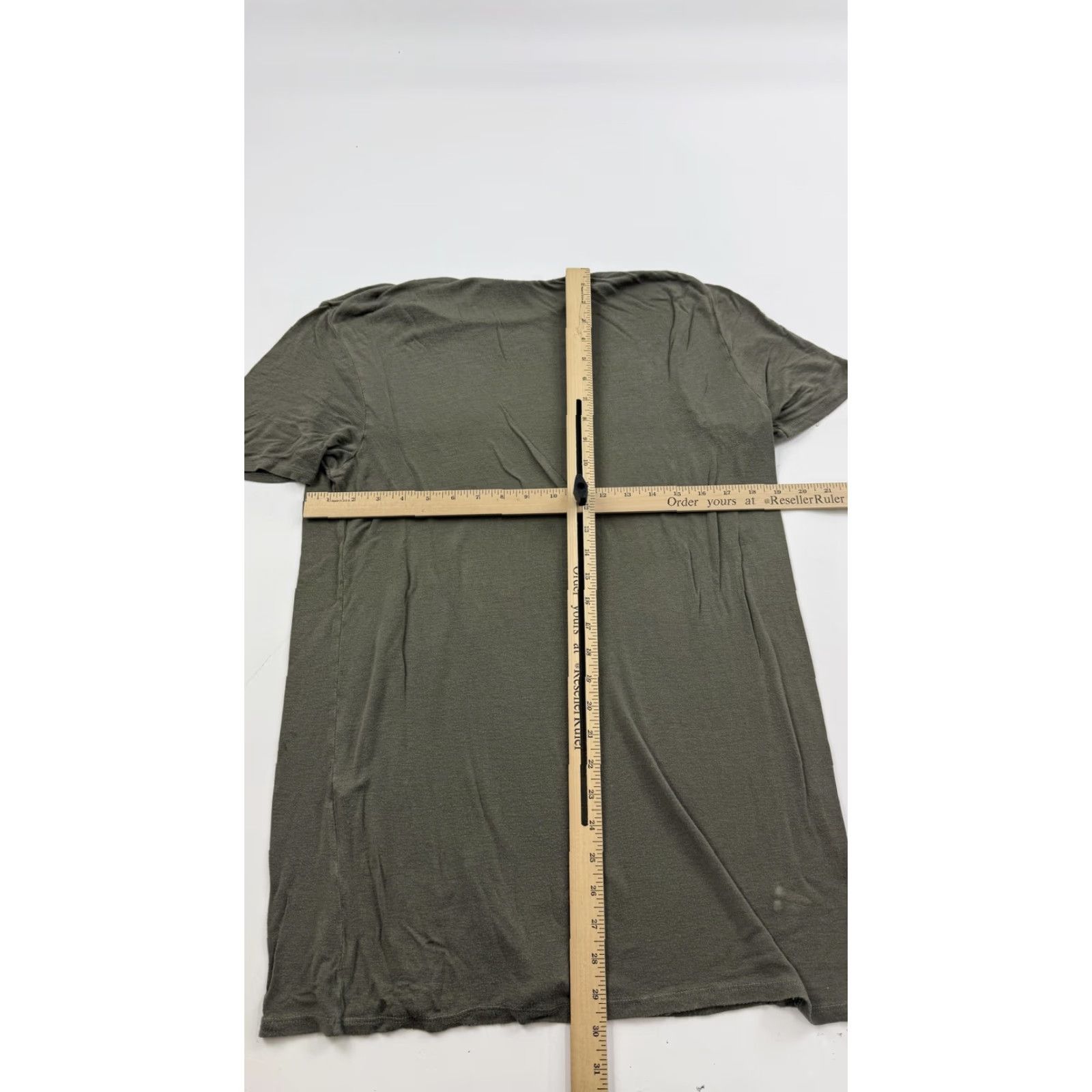 Brandy Melville Brandy Melville Shirt Womens One Size Relaxed Fit Made Italy Soft Tee Size ONE SIZE - 6 Thumbnail