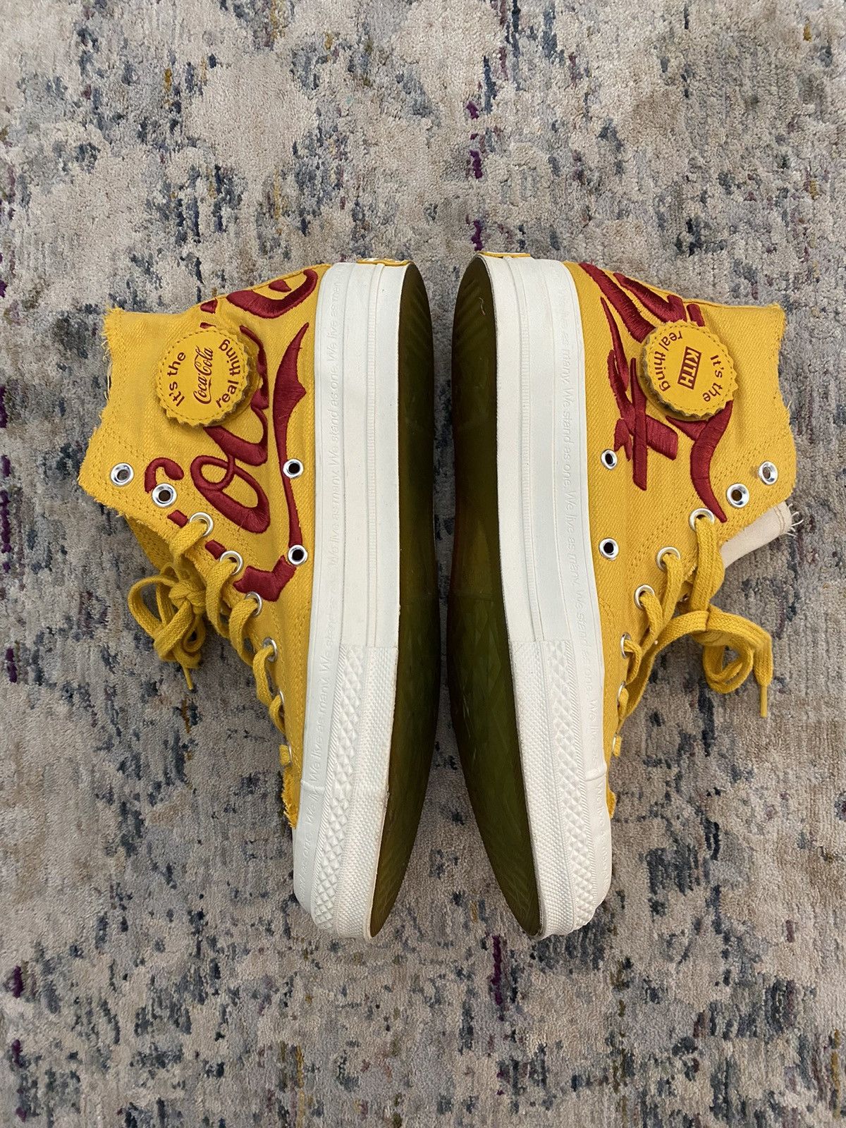 Coca Cola × Converse × Kith Kith Converse Coca-Cola Chuck Taylor All-Star Hi 19’ Sz 9.5 Size US 9.5 / EU 42-43 - 2 Thumbnail