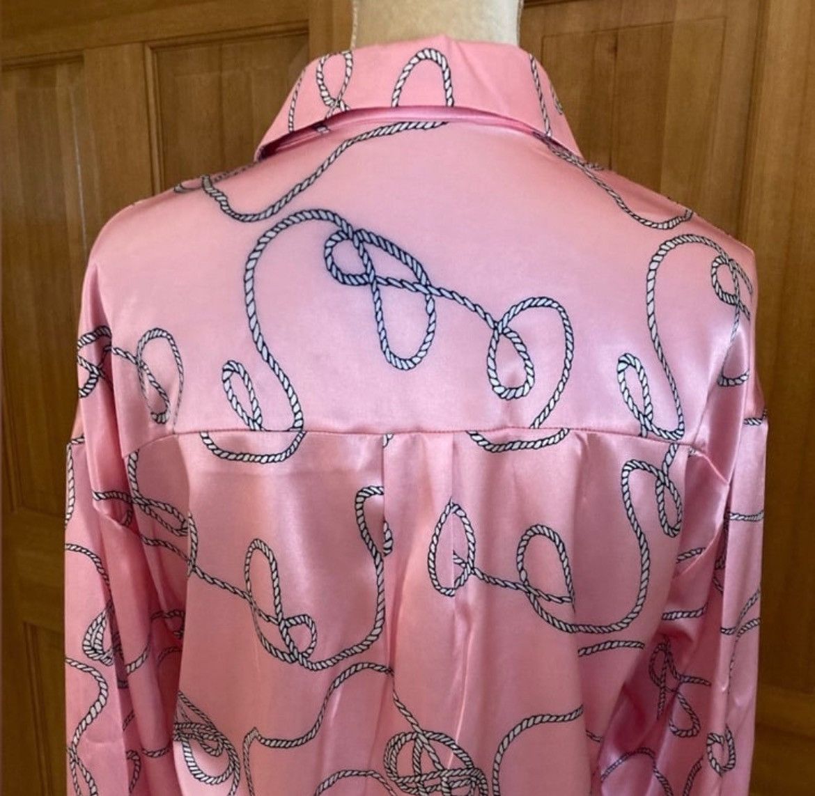 Designer × Other NWT, Gorgeous Pink Lavishly Paris Women’s Chainlink Blouse Size S / US 4 / IT 40 - 8 Thumbnail