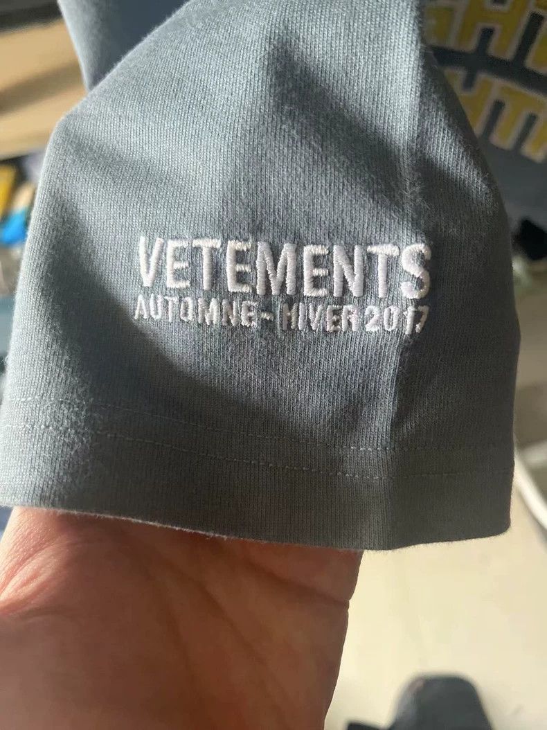 Vetements Vetements Bulletproof Long Sleeve Size US S / EU 44-46 / 1 - 3 Thumbnail