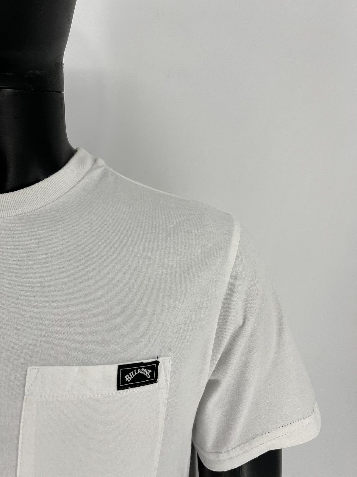 Billabong Vintage Billabong Mini Logo Australia White shirt Surf Wear Size US M / EU 48-50 / 2 - 5 Thumbnail