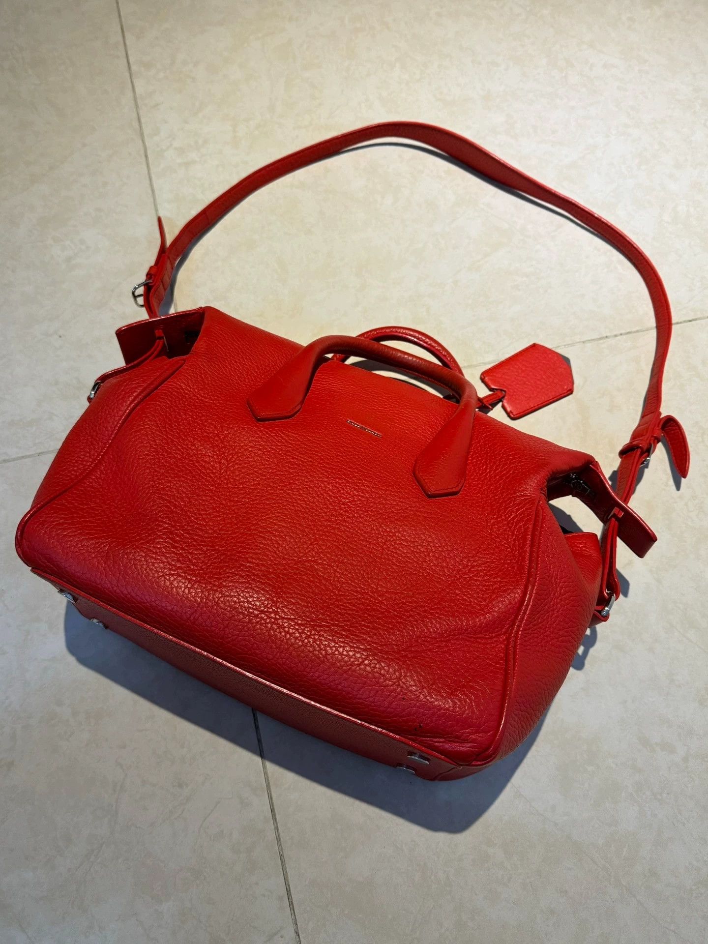 Balenciaga Balenciaga TopHandle Red Leather Adjustable Strap Zip 9/10 Size ONE SIZE - 2 Thumbnail