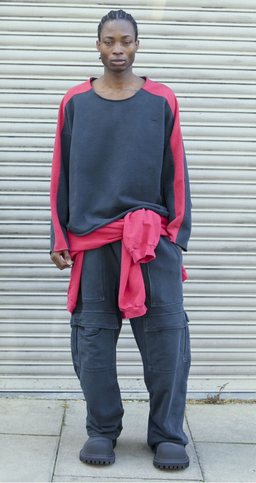 Greg Ross USA Greg Ross Side Stripe Raw Hem Yoke Sweatshirt Black/Red Size US S / EU 44-46 / 1 - 4 Thumbnail