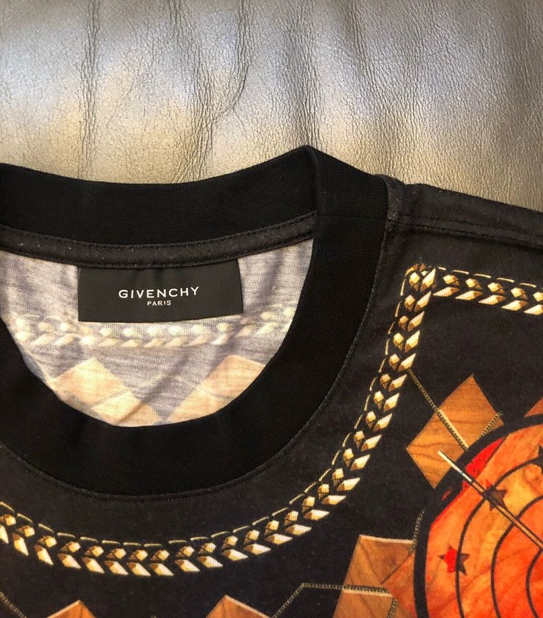 Givenchy Givenchy Men's T-Shirt, Runway Model, Star Pattern 2506-Nex Size US M / EU 48-50 / 2 - 4 Thumbnail