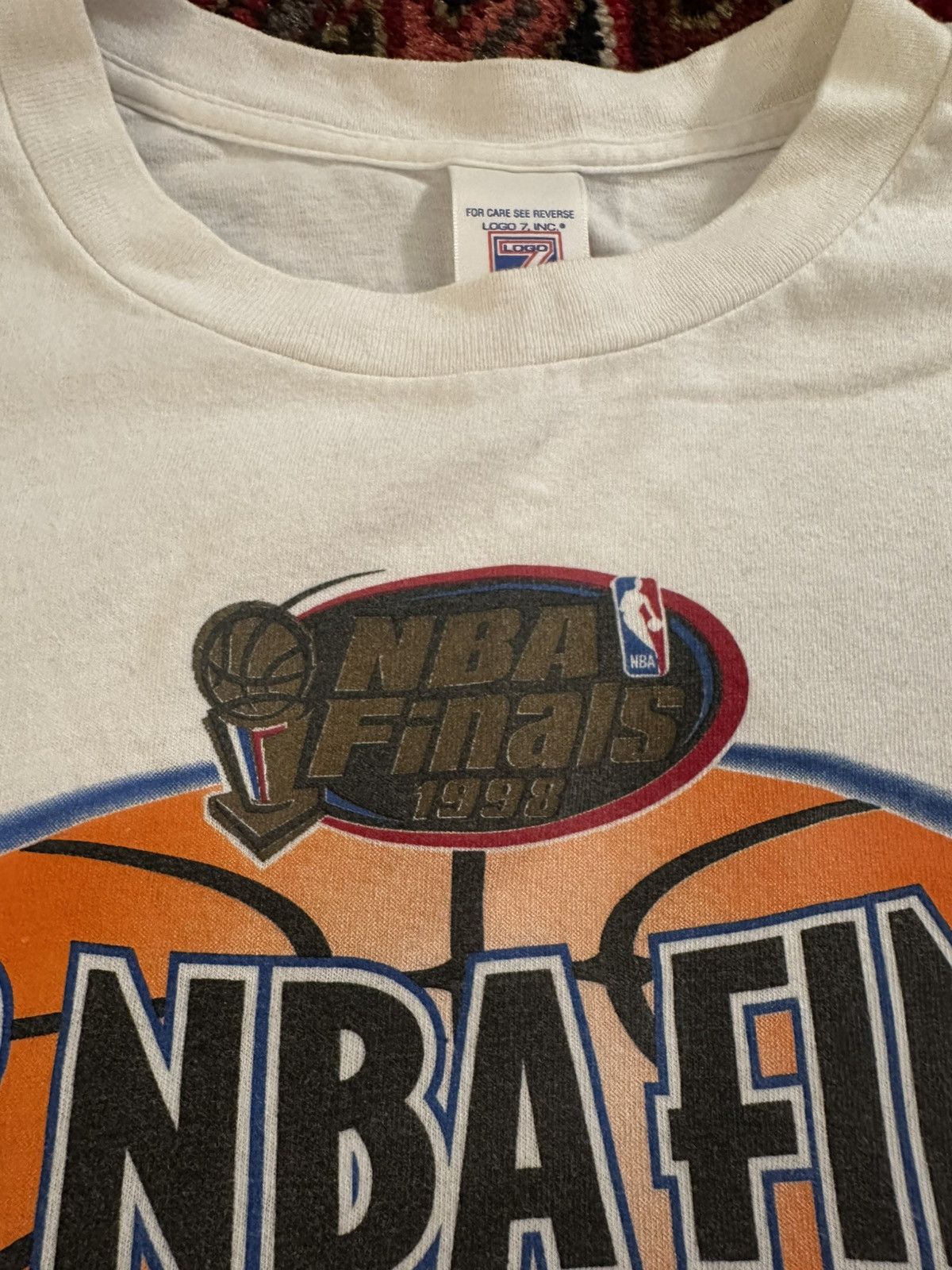 Vintage 1998 NBA Finals T-Shirt Size US XL / EU 56 / 4 - 3 Thumbnail