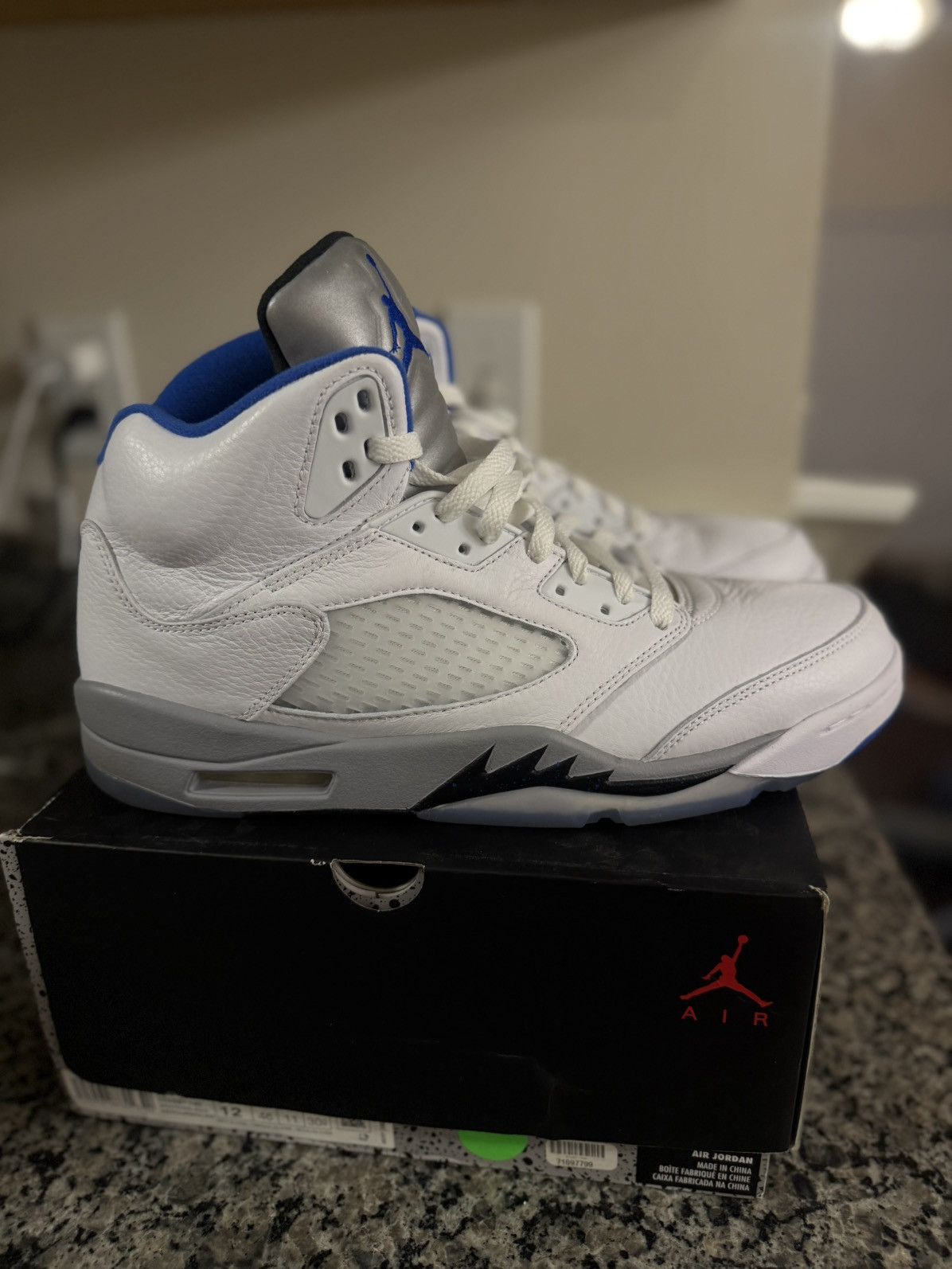 Jordan Brand × Nike Jordan 5 Stealth Size 12 W BOX (DD0587-140) Size US 12 / EU 45 - 17 Thumbnail