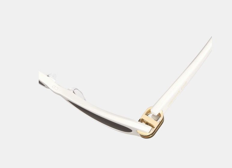 Dior o1w1db11124 Size: OS / Butterfly Sunglasses in White Size ONE SIZE - 4 Thumbnail
