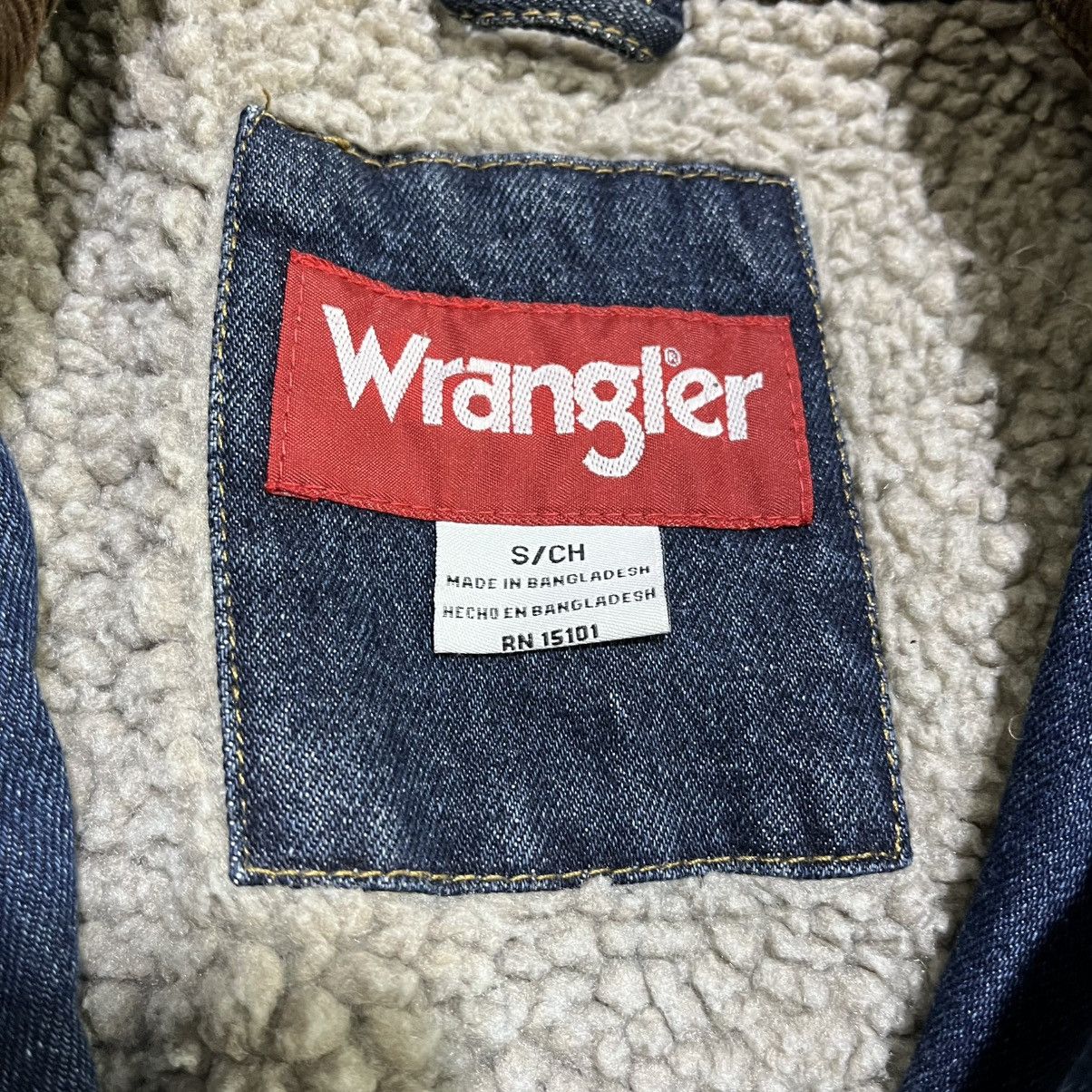 Wrangler VINTAGE WRANGLER SHERPA LINED DENIM TRUCKER JACKET SMALL Size US S / EU 44-46 / 1 - 6 Thumbnail