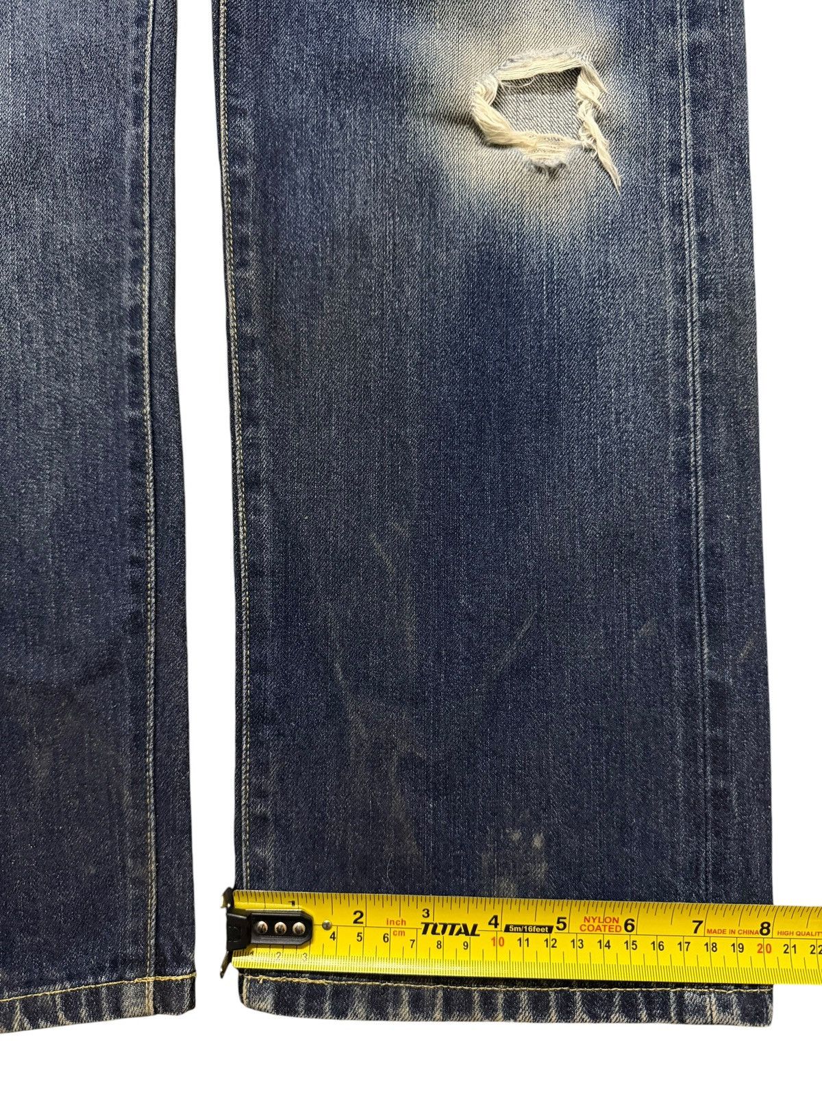 Uniqlo Vintage Y2K Japan Uniqlo Selvegde Faded Distress Loose Fit Size US 34 / EU 50 - 15 Thumbnail