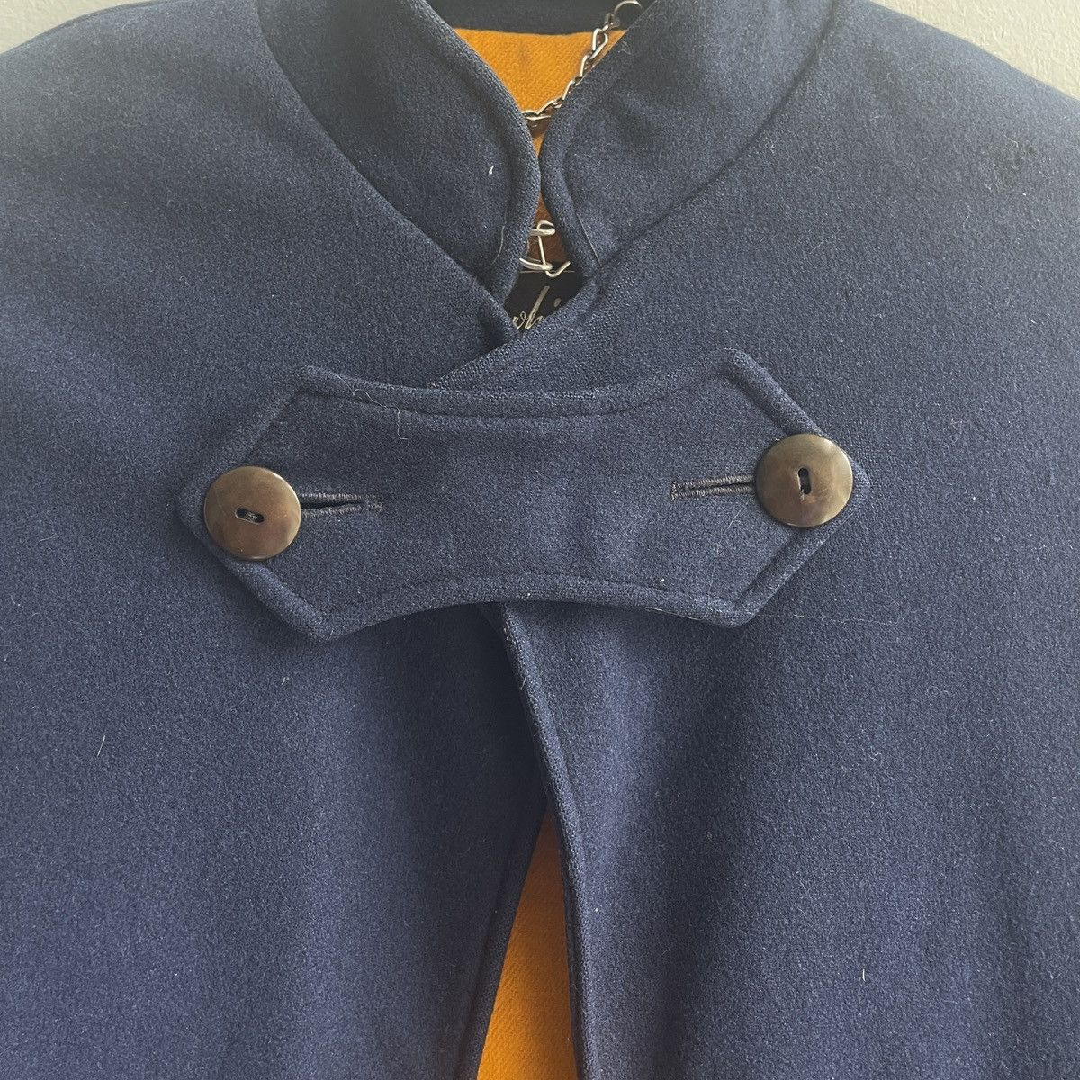 Vintage RARE VINTAGE Snowhite WWII navy blue nurse’s wool cape Size ONE SIZE - 4 Thumbnail