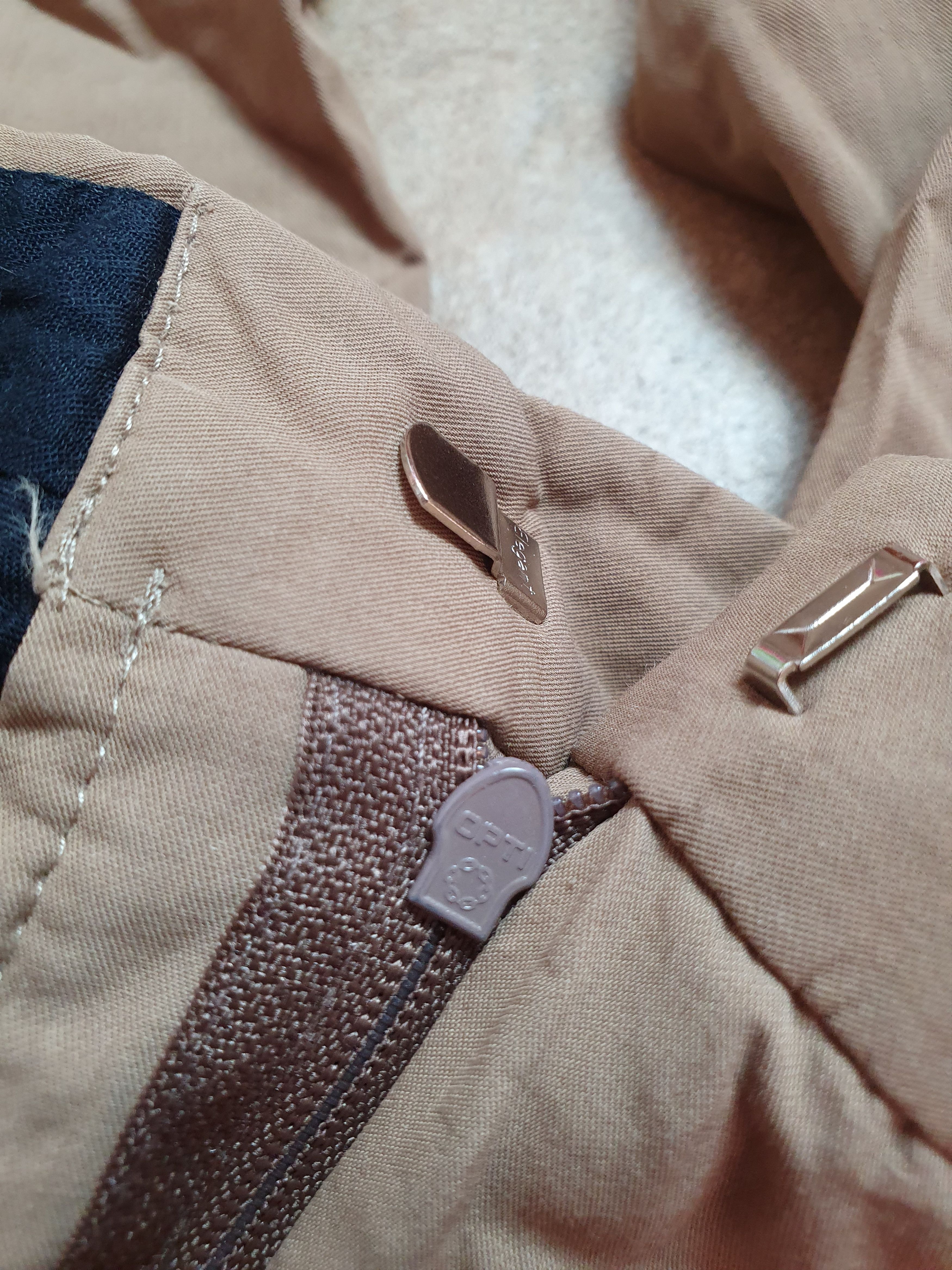 Prada Women's Prada capri pants chinos breeches beige size 46 Size 32" / US 10 / IT 46 - 14 Thumbnail