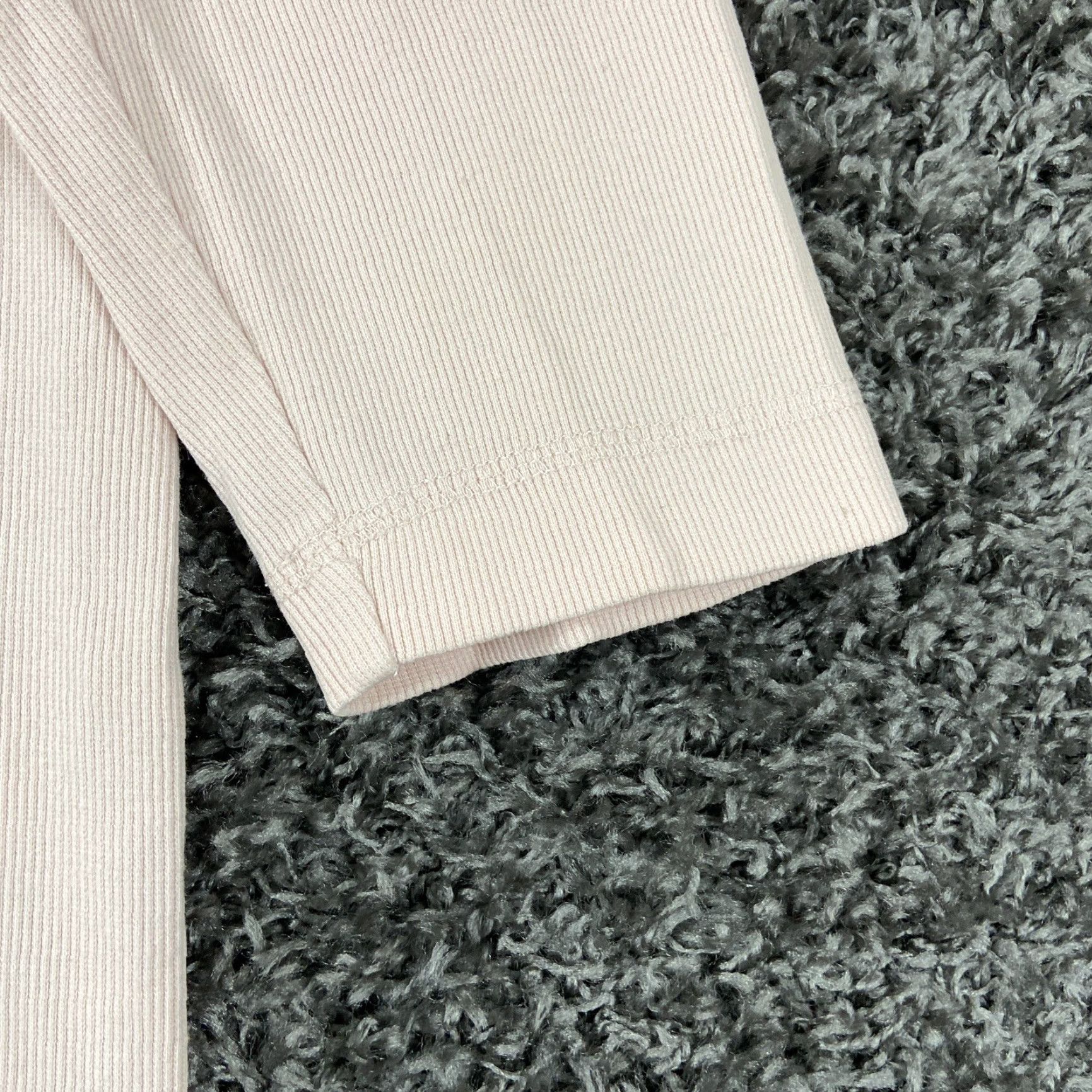 Eddie Bauer VINTAGE? Wait: Eddie Bauer Pink Blouse Women L V-Neck Blouse Women Adult Large Pink V-Neck Eddie Bauer Womens L Size L / US 10 / IT 46 - 4 Thumbnail