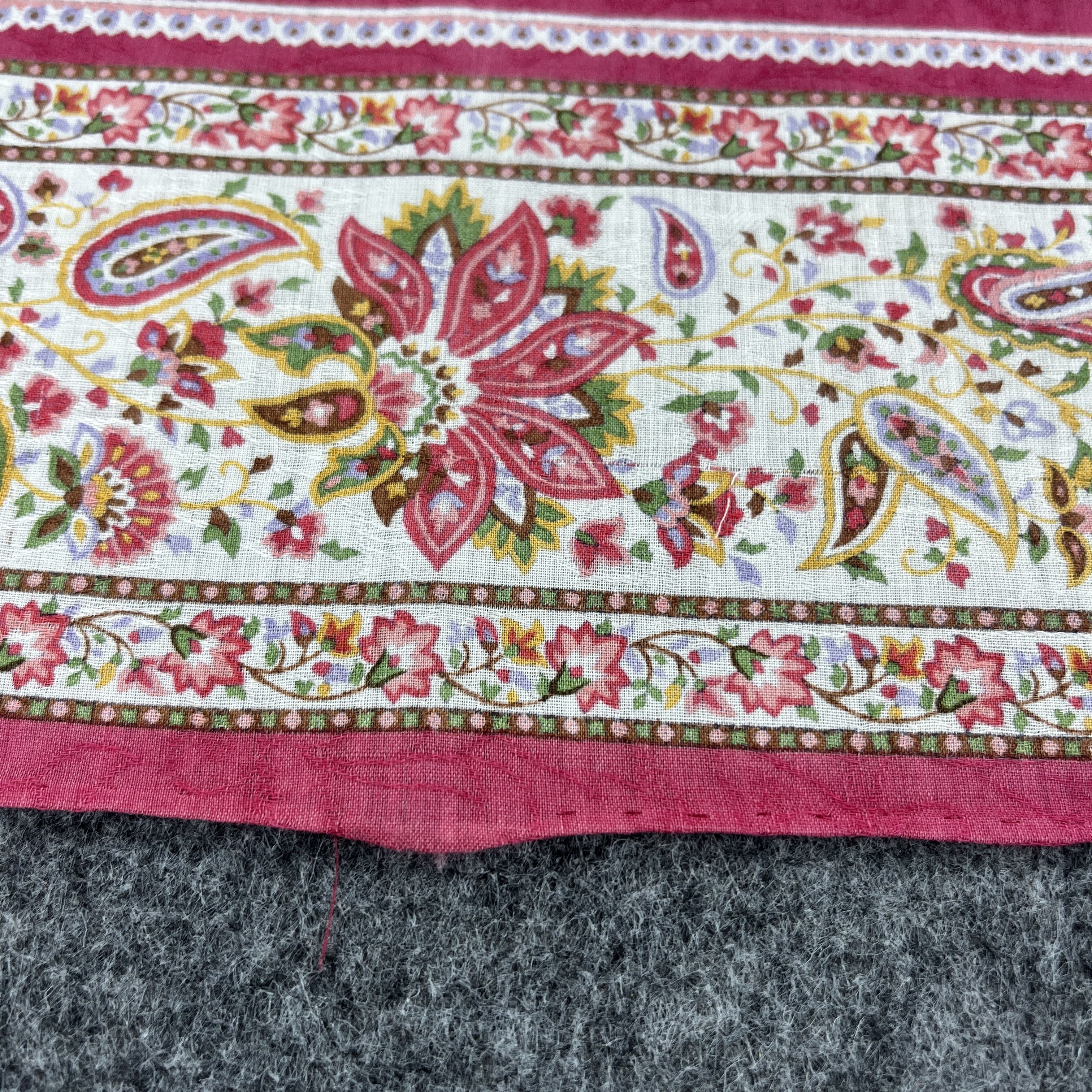 Vintage Yves Saint Laurent Handkerchief / Bandana / Neckerchief B892 Size ONE SIZE - 5 Thumbnail