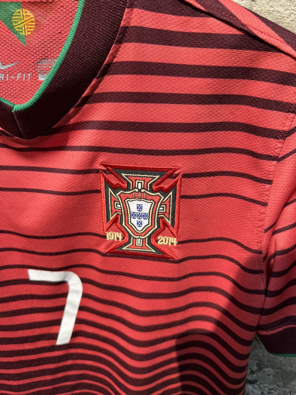 Nike Vintage Nike Portugal #7 Ronaldo 2014 Home Jersey Size US S / EU 44-46 / 1 - 5 Thumbnail