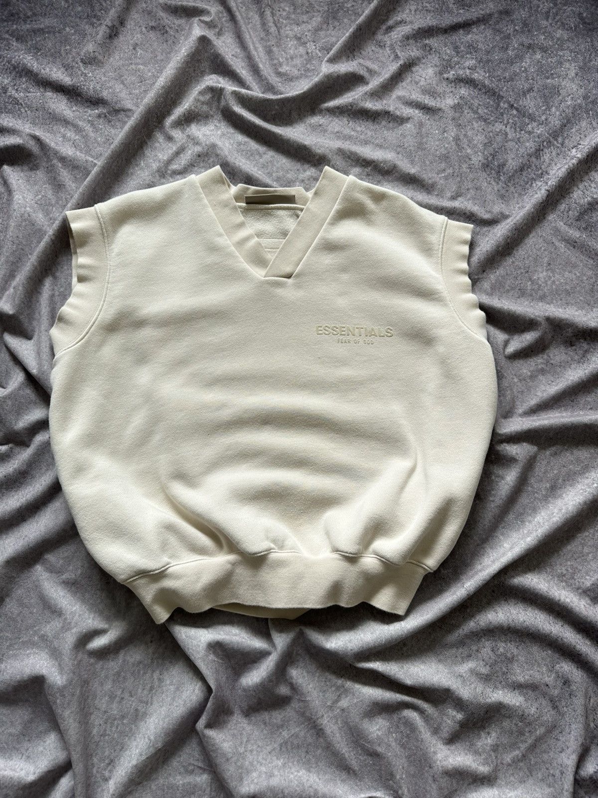 Essentials Fear of God Essentials Fleece V Neck Sweater Vest Medium FOG Size US S / EU 44-46 / 1 - 2 Thumbnail