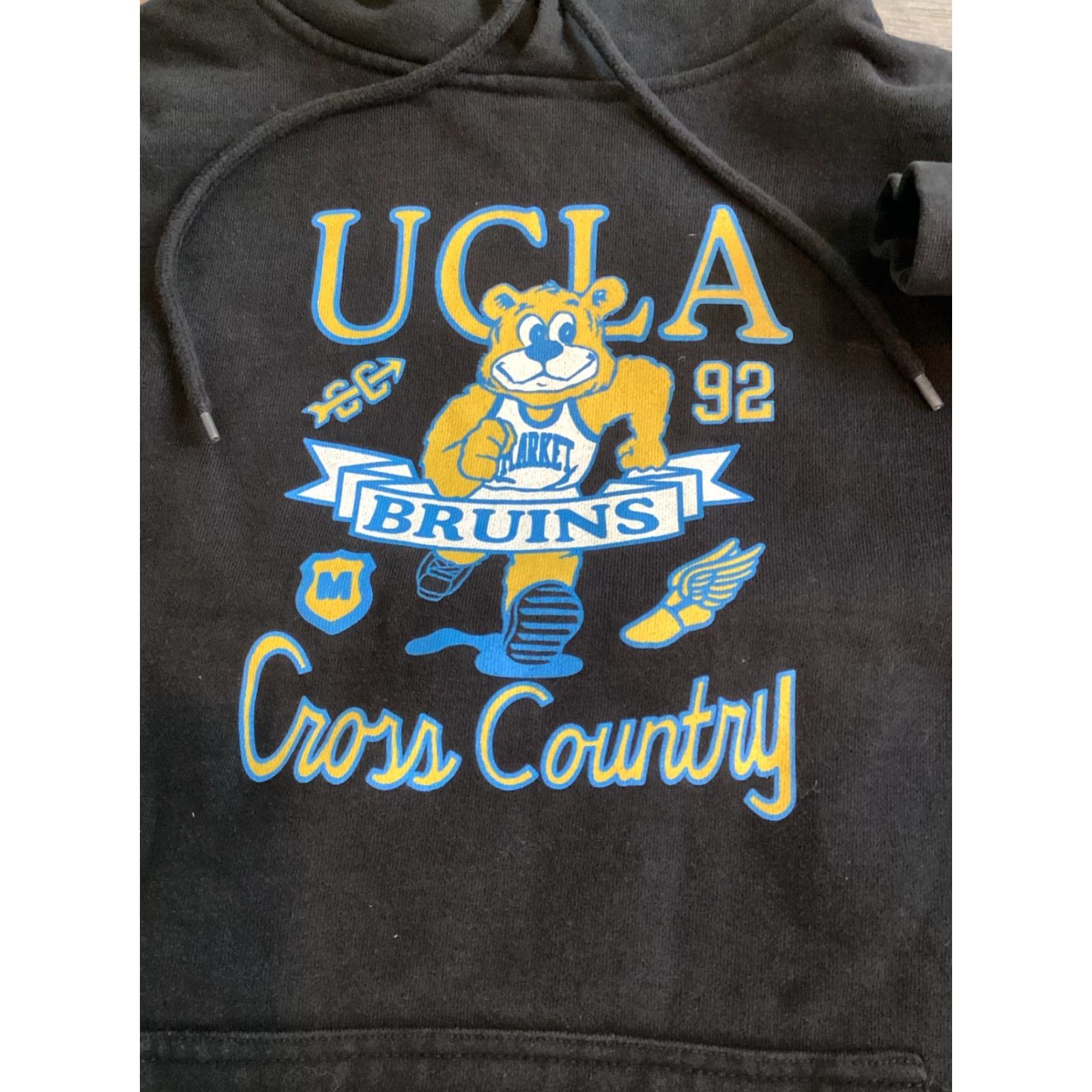 Market VINTAGE UCLA Bruins Cross Country Market Tag Hoodie Unisex Adults Size S Black Graphic Print Pullover Hooded Long Sleeve Size US S / EU 44-46 / 1 - 2 Thumbnail