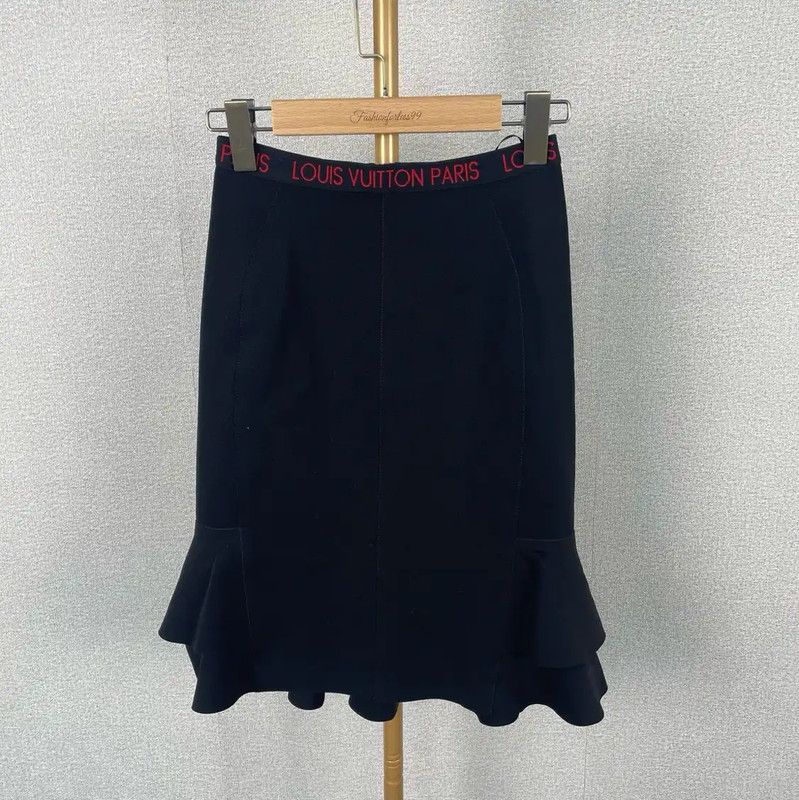 Louis Vuitton Louis Vuitton XXS Black Polyester Women's Skirt 0089 Size 22" - 1 Thumbnail