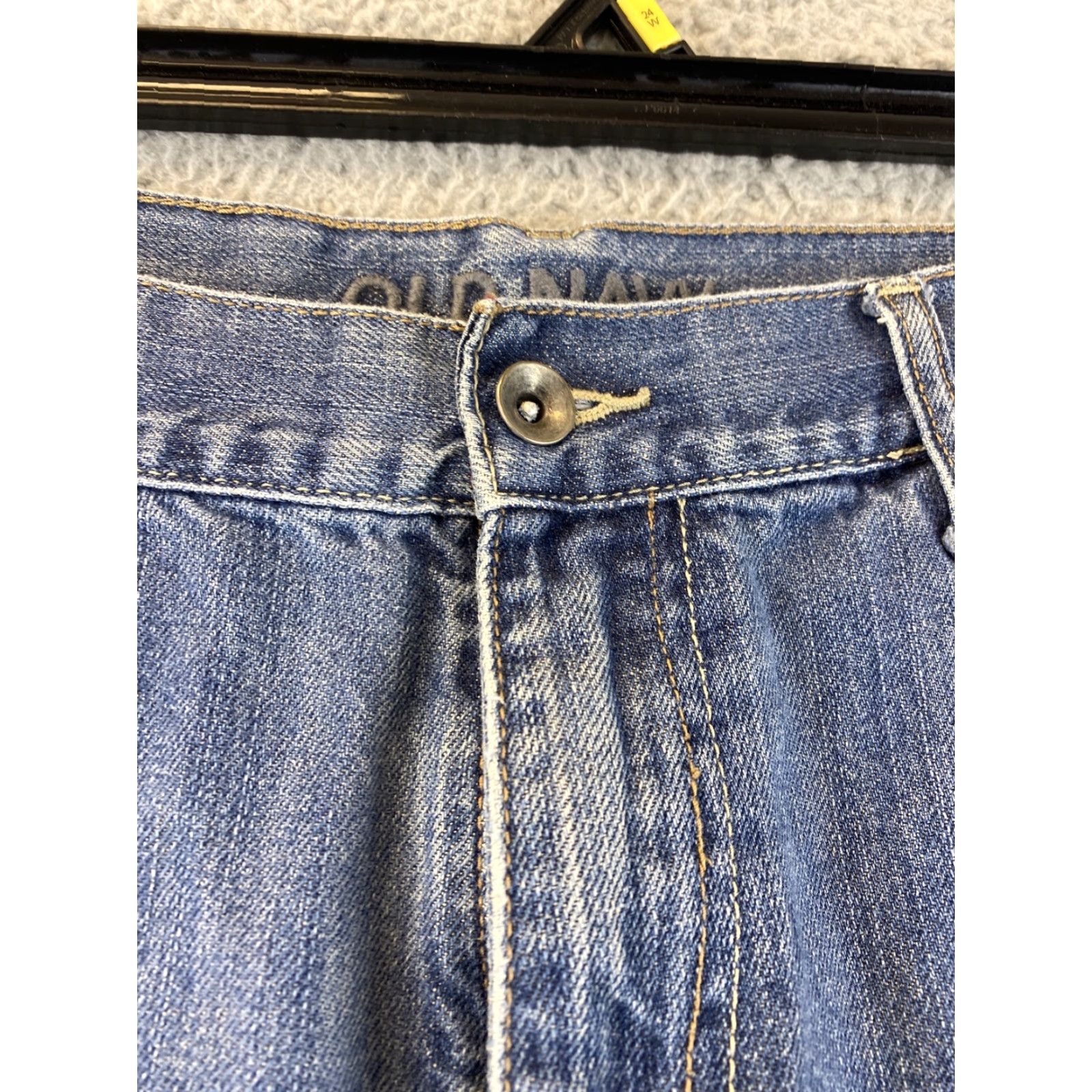 Old Navy Old Navy Jeans Mens 38 x 34 Blue Boot Cut 100% Cotton Casual Denim Pants /79-49 Size US 38 / EU 54 - 4 Thumbnail